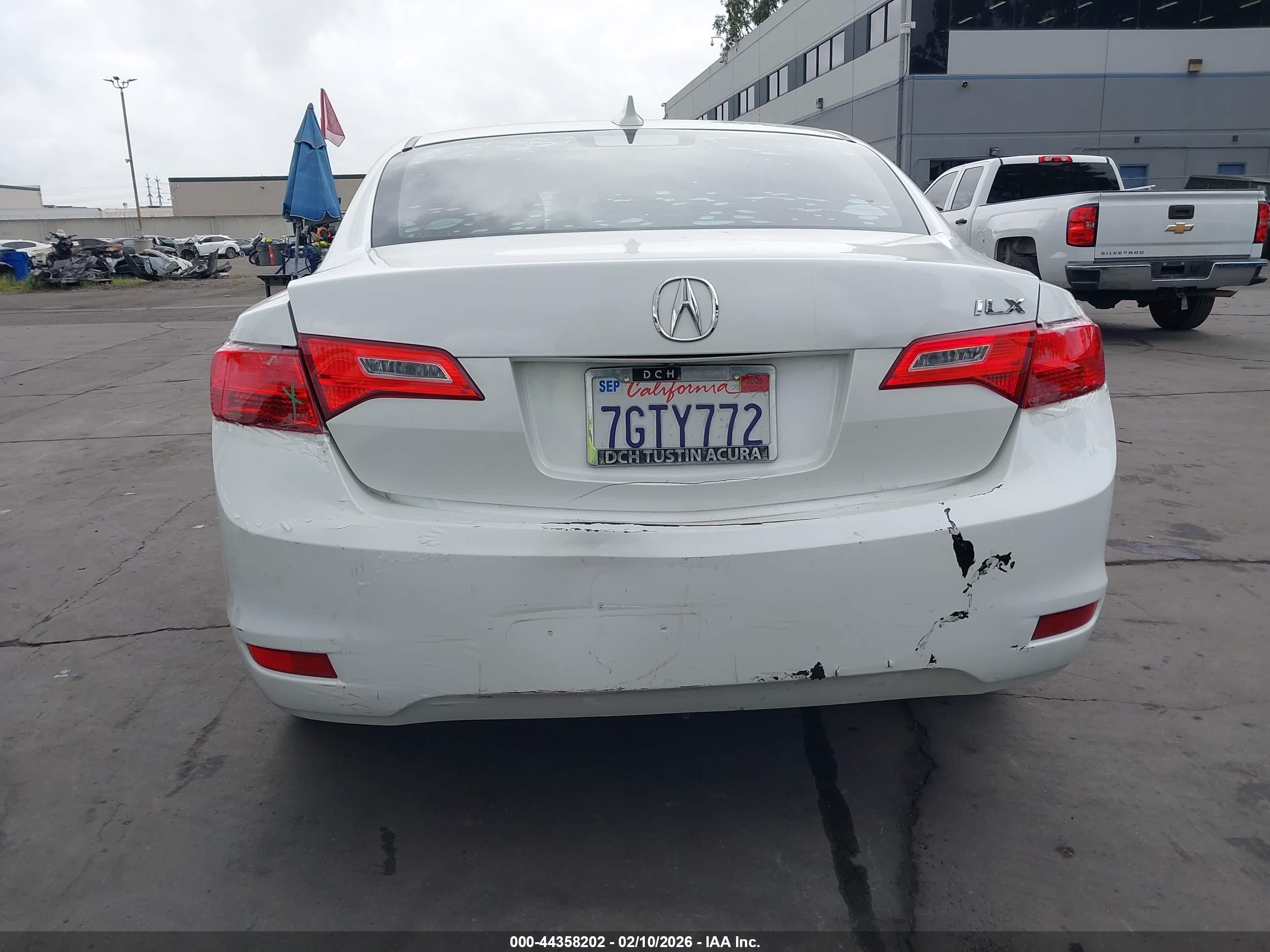 ACURA ILX image 6