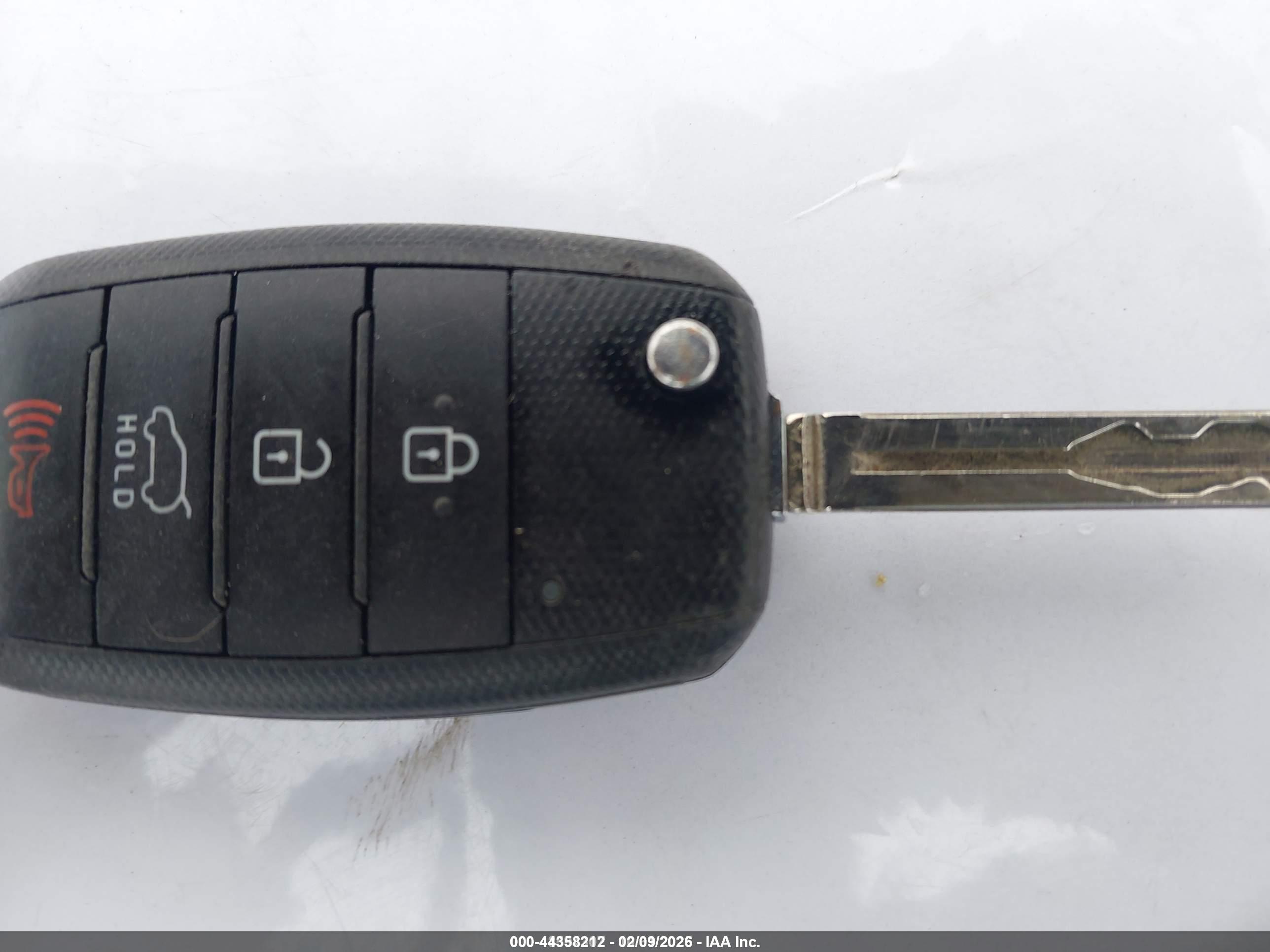 KIA SPORTAGE image 11