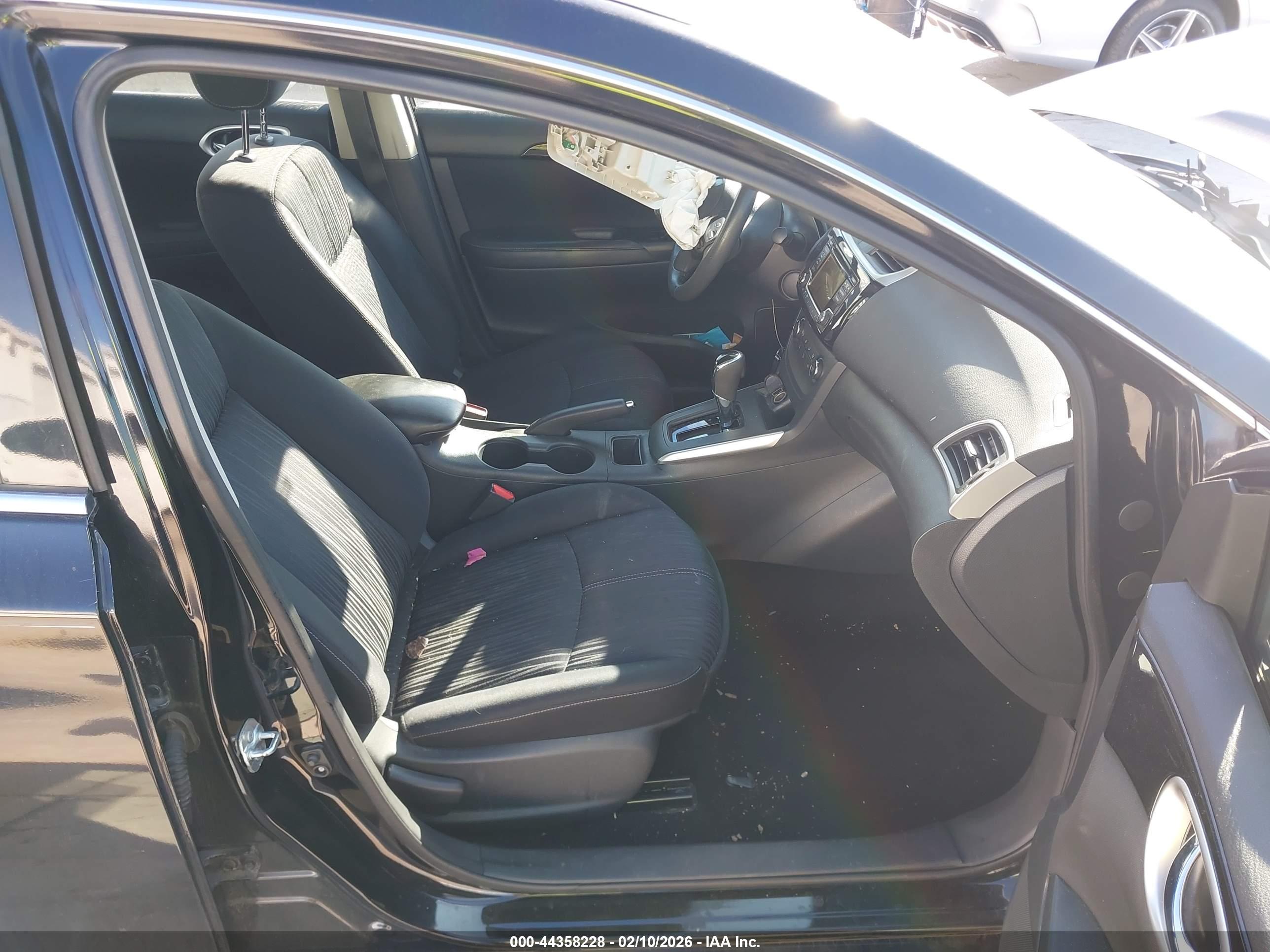 NISSAN SENTRA image 5