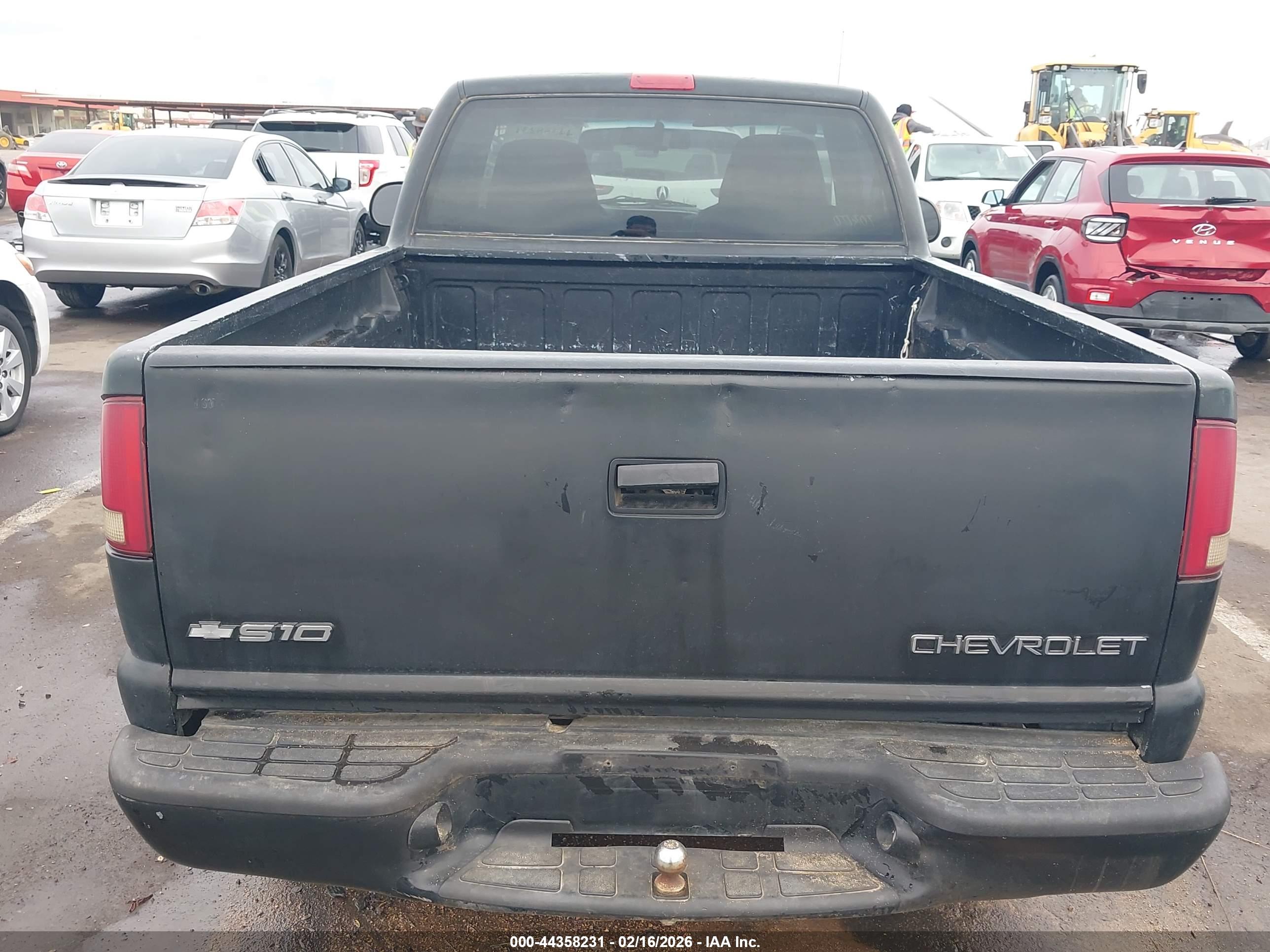 CHEVROLET S-10 image 8
