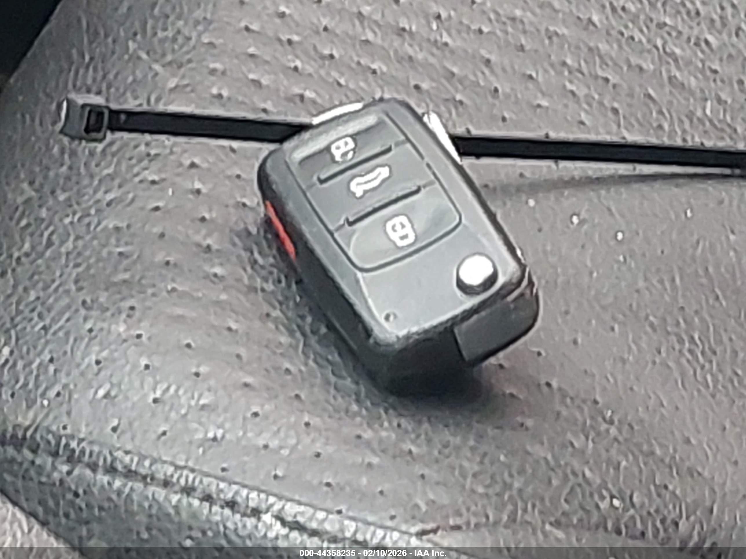 VOLKSWAGEN JETTA image 11