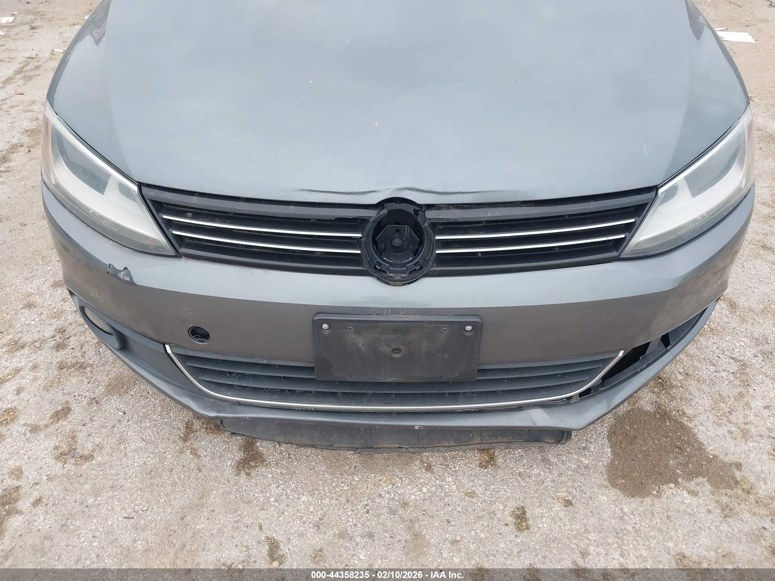 VOLKSWAGEN JETTA image 6