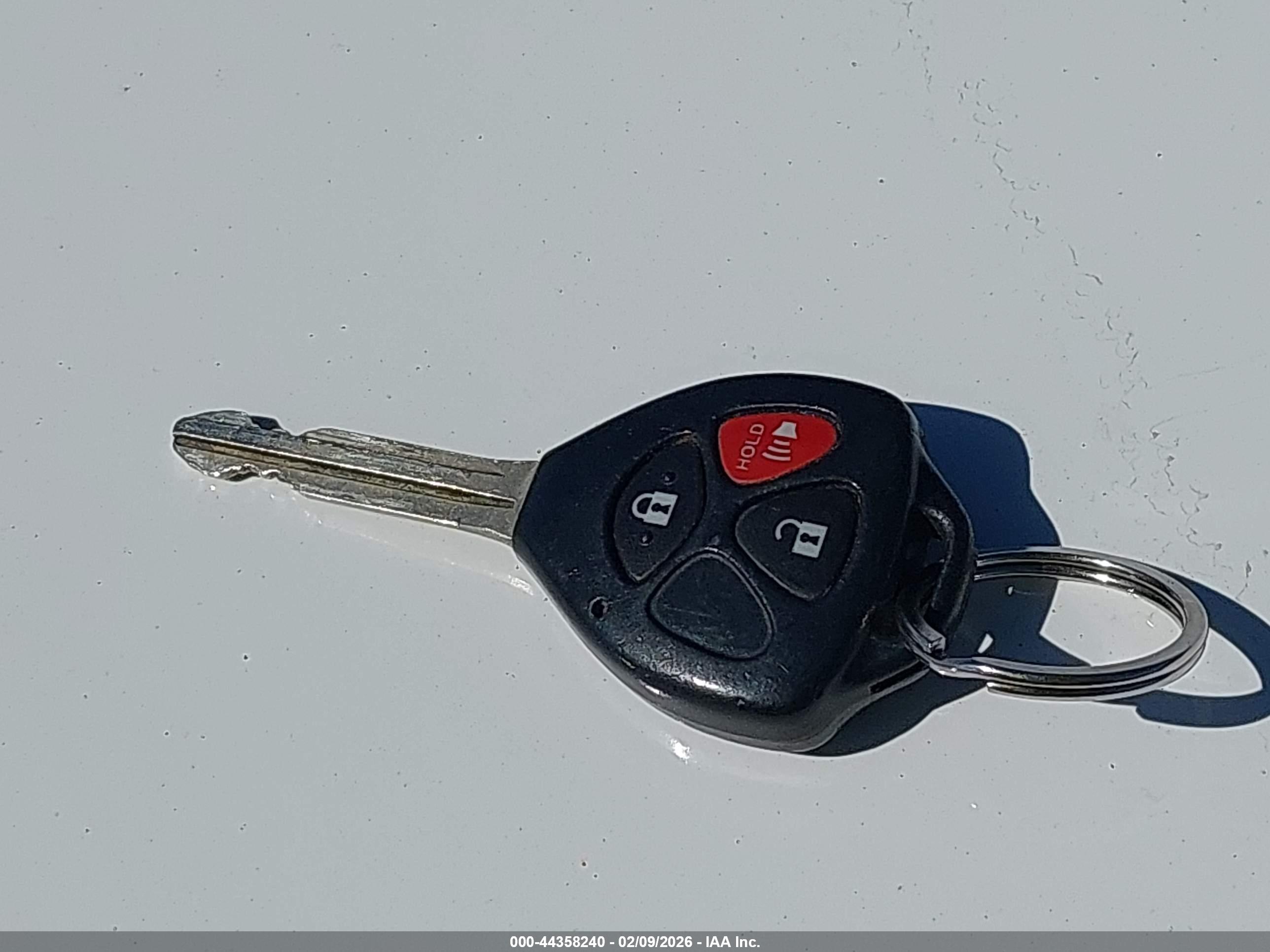 TOYOTA RAV4 image 11