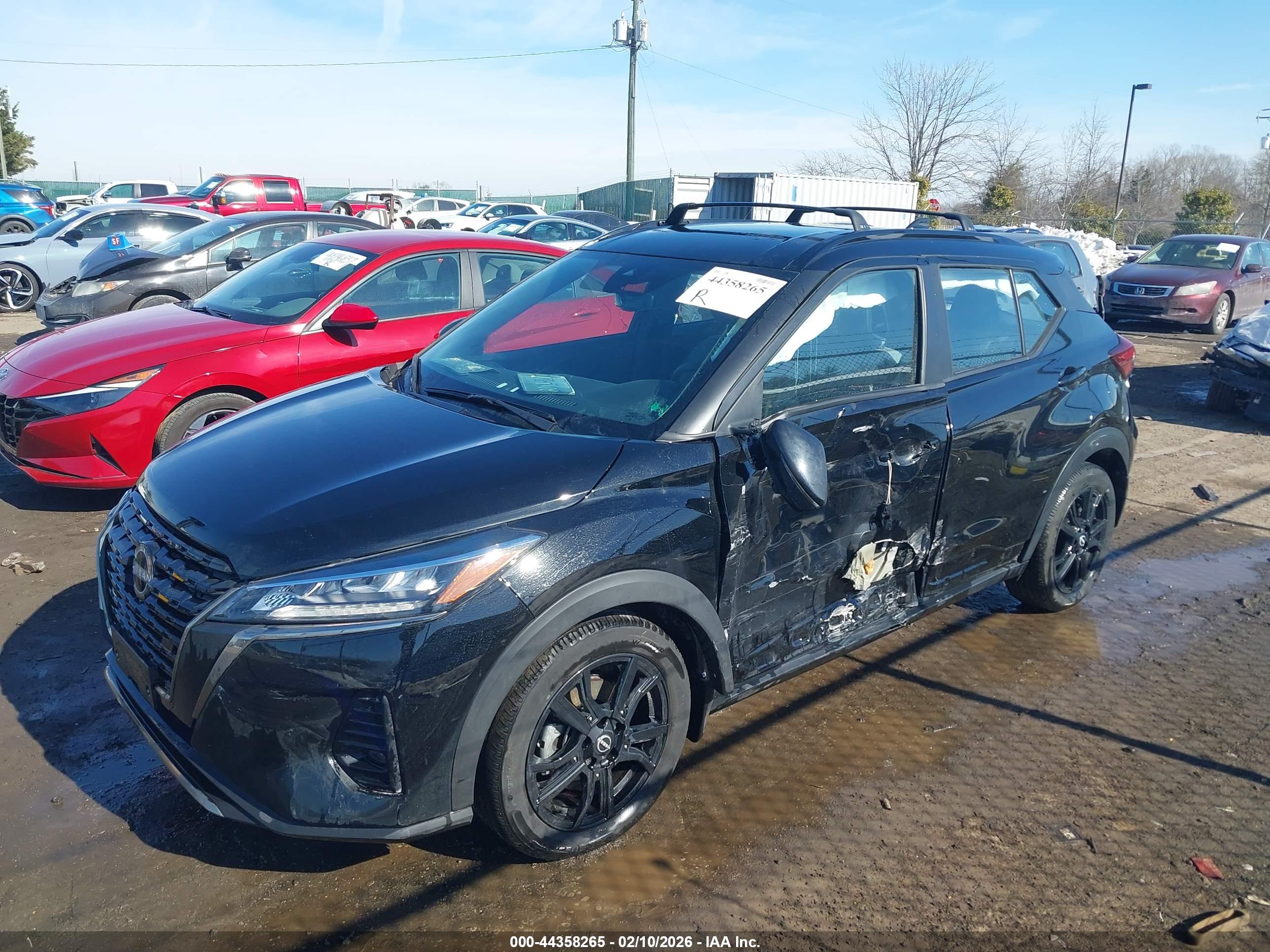 NISSAN KICKS image 2