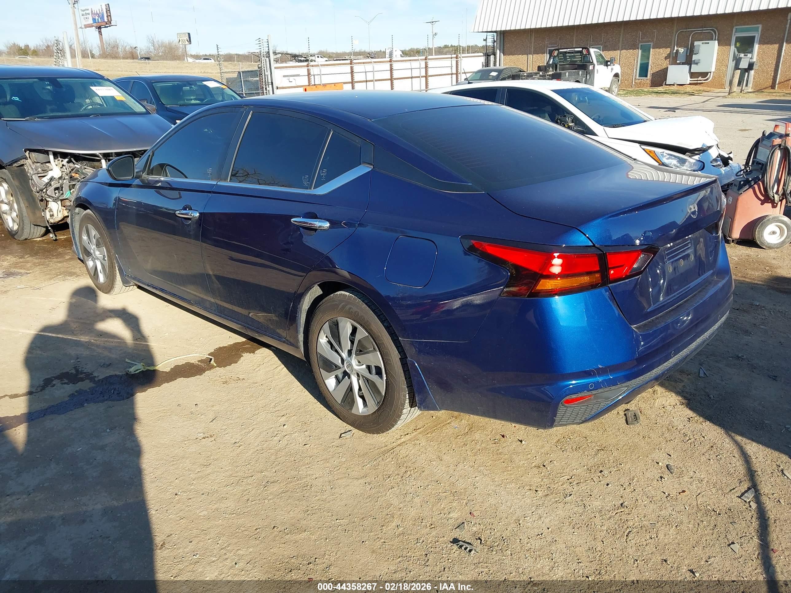 NISSAN ALTIMA image 3