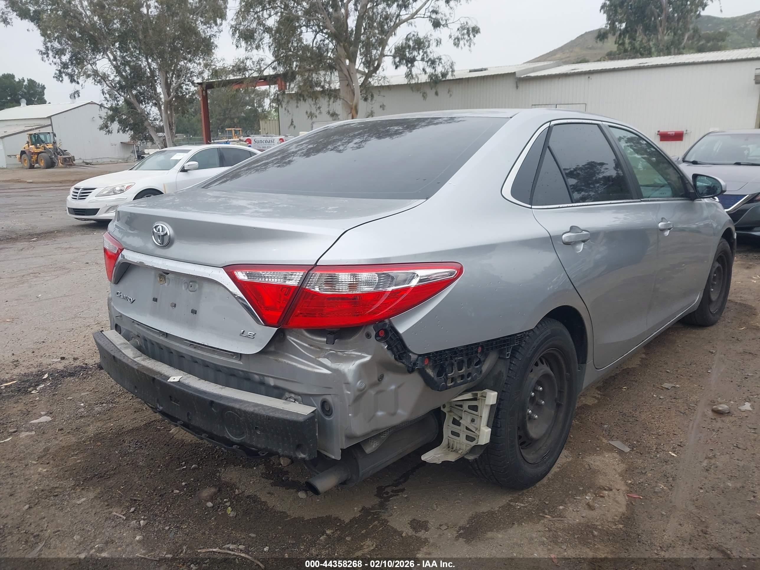 TOYOTA CAMRY image 4