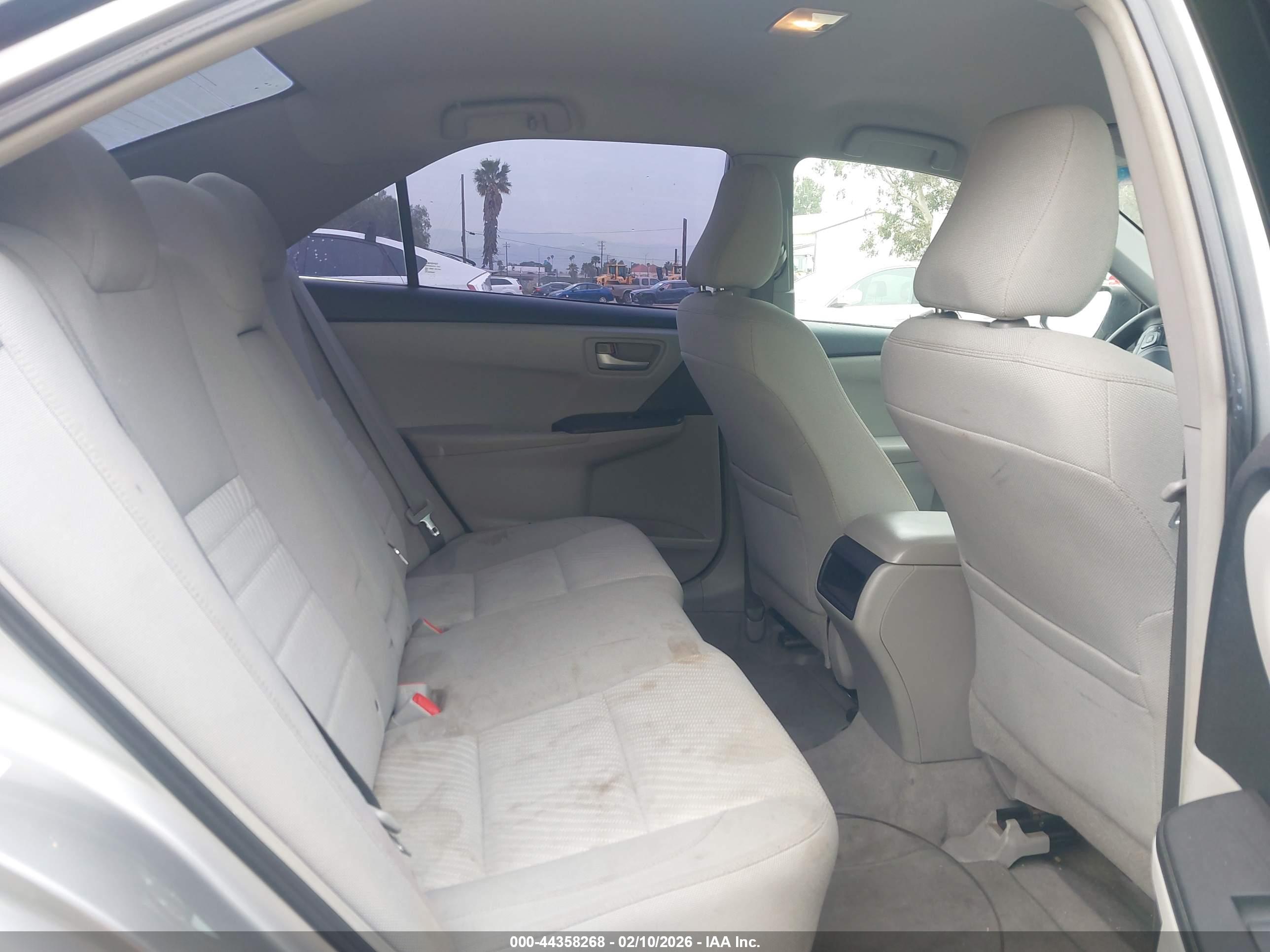 TOYOTA CAMRY image 8