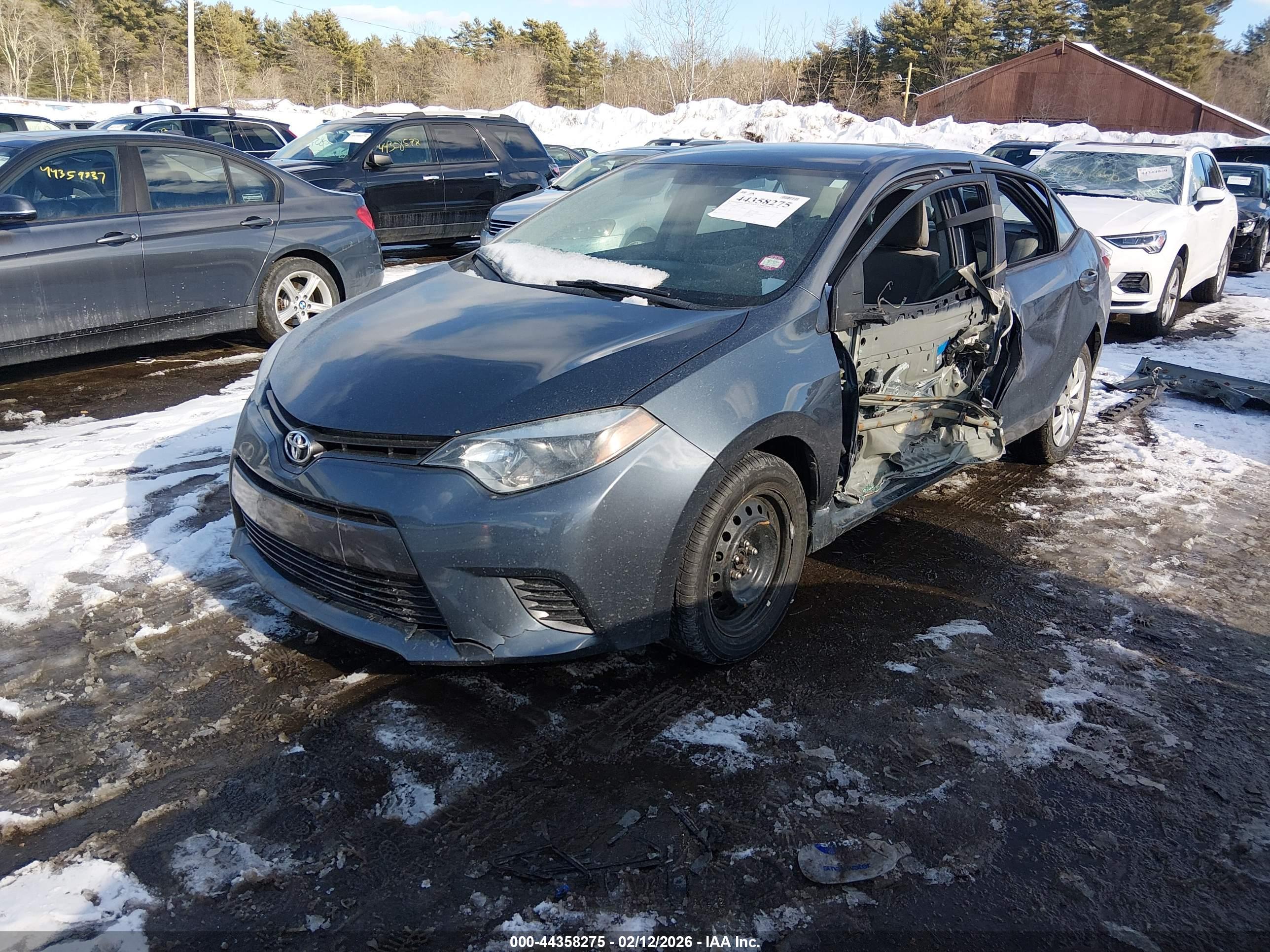 TOYOTA COROLLA image 2