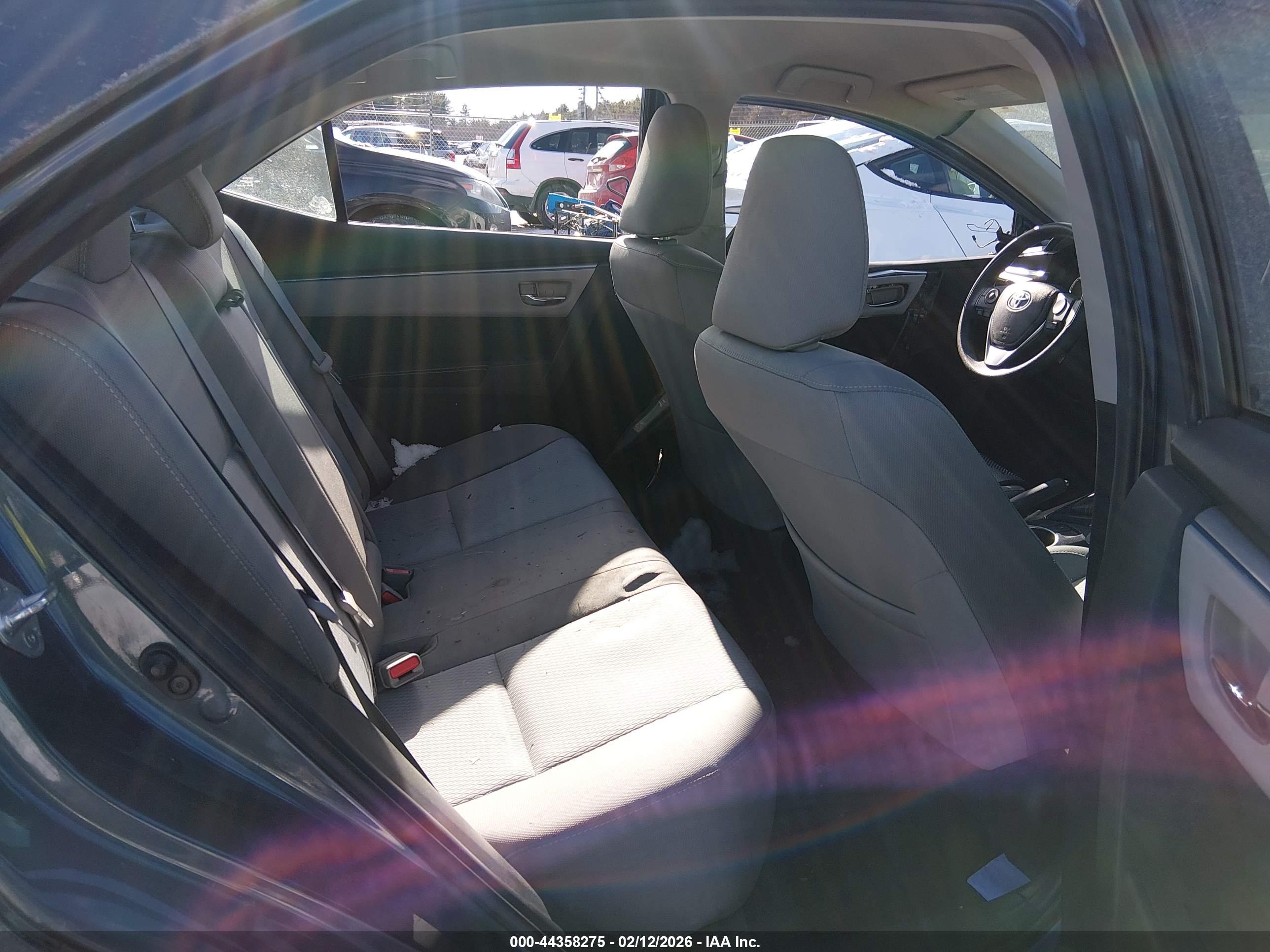 TOYOTA COROLLA image 8
