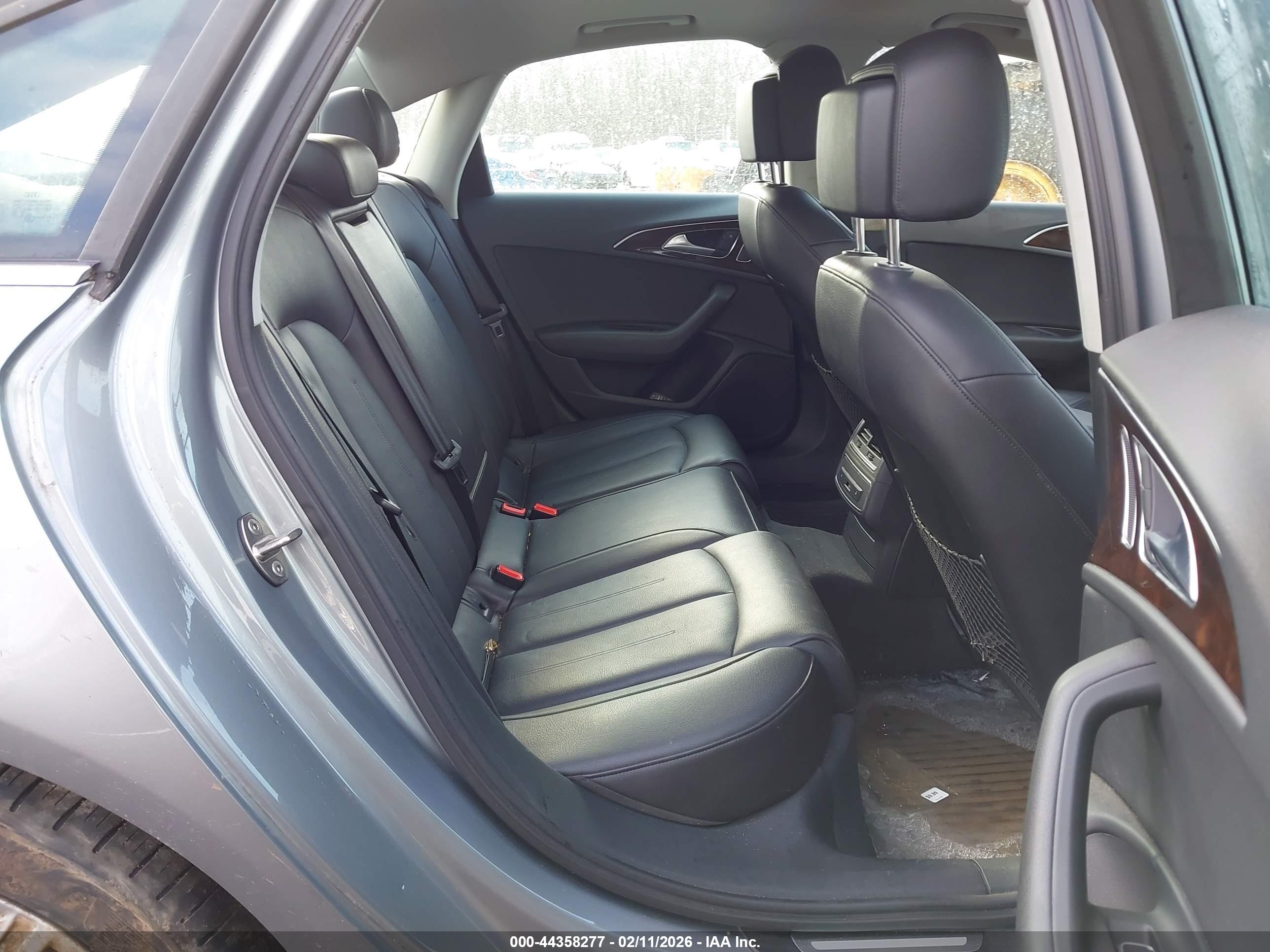 AUDI A6 image 8