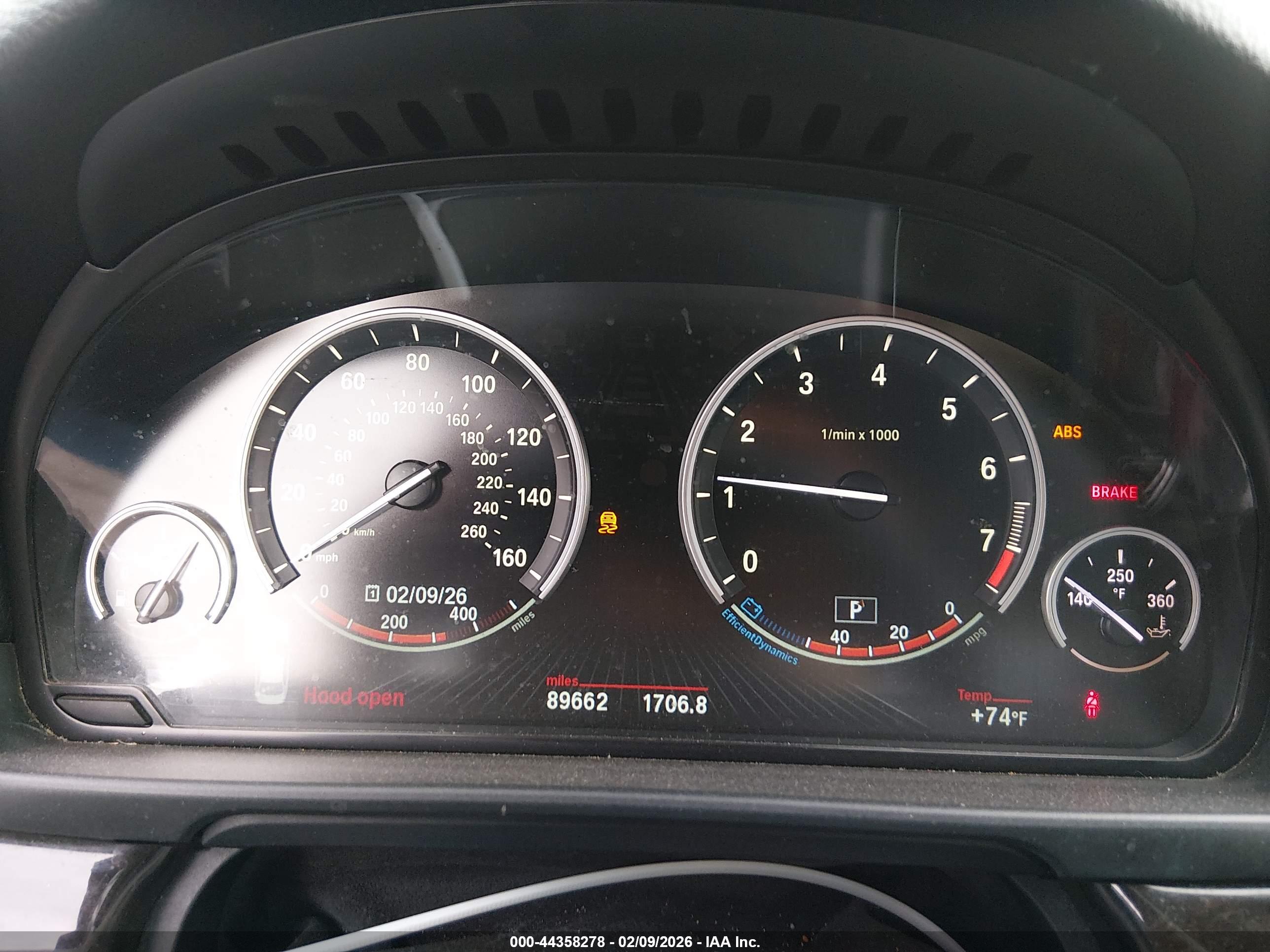 BMW 528I image 7