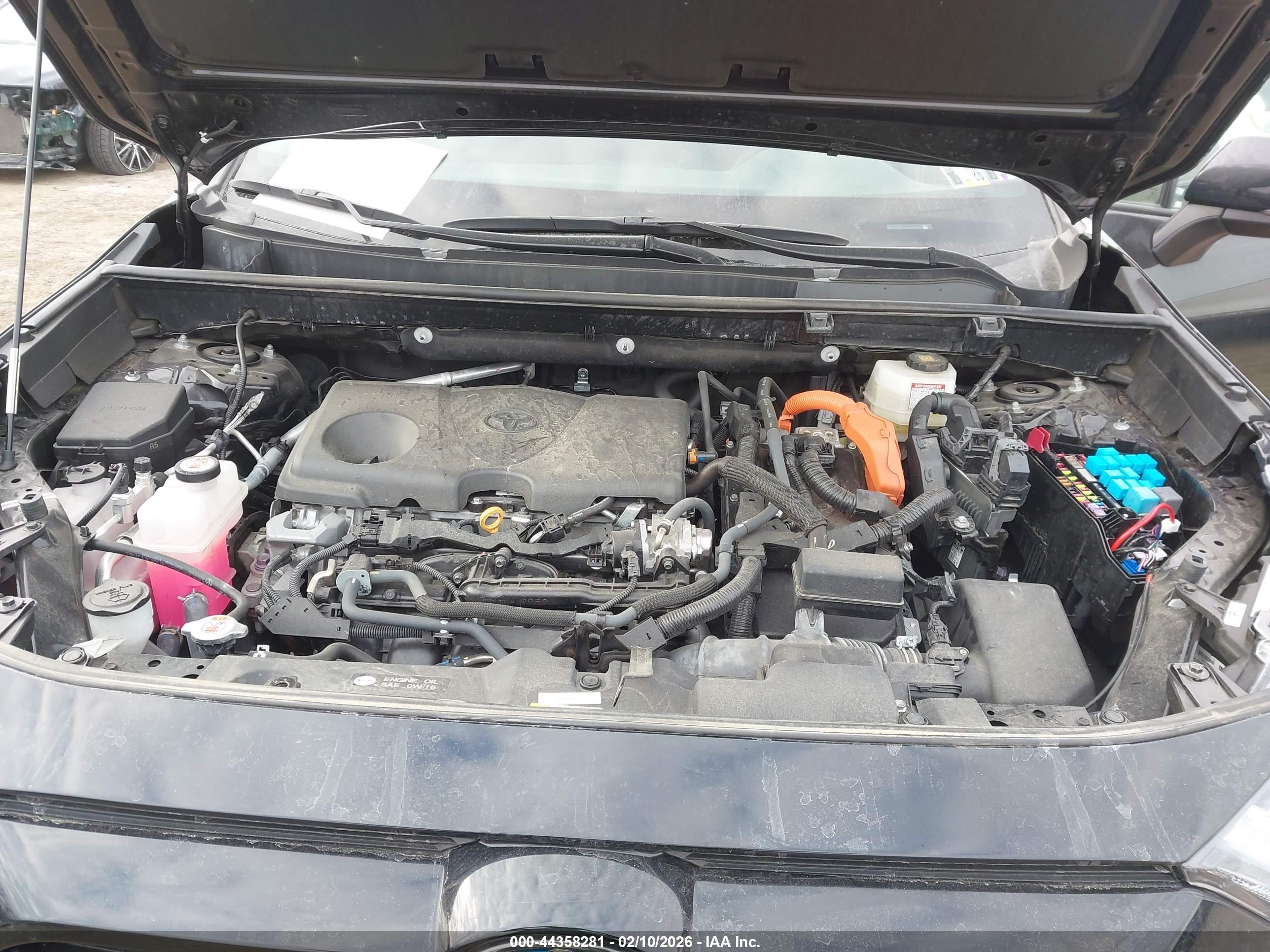 TOYOTA RAV4 image 10