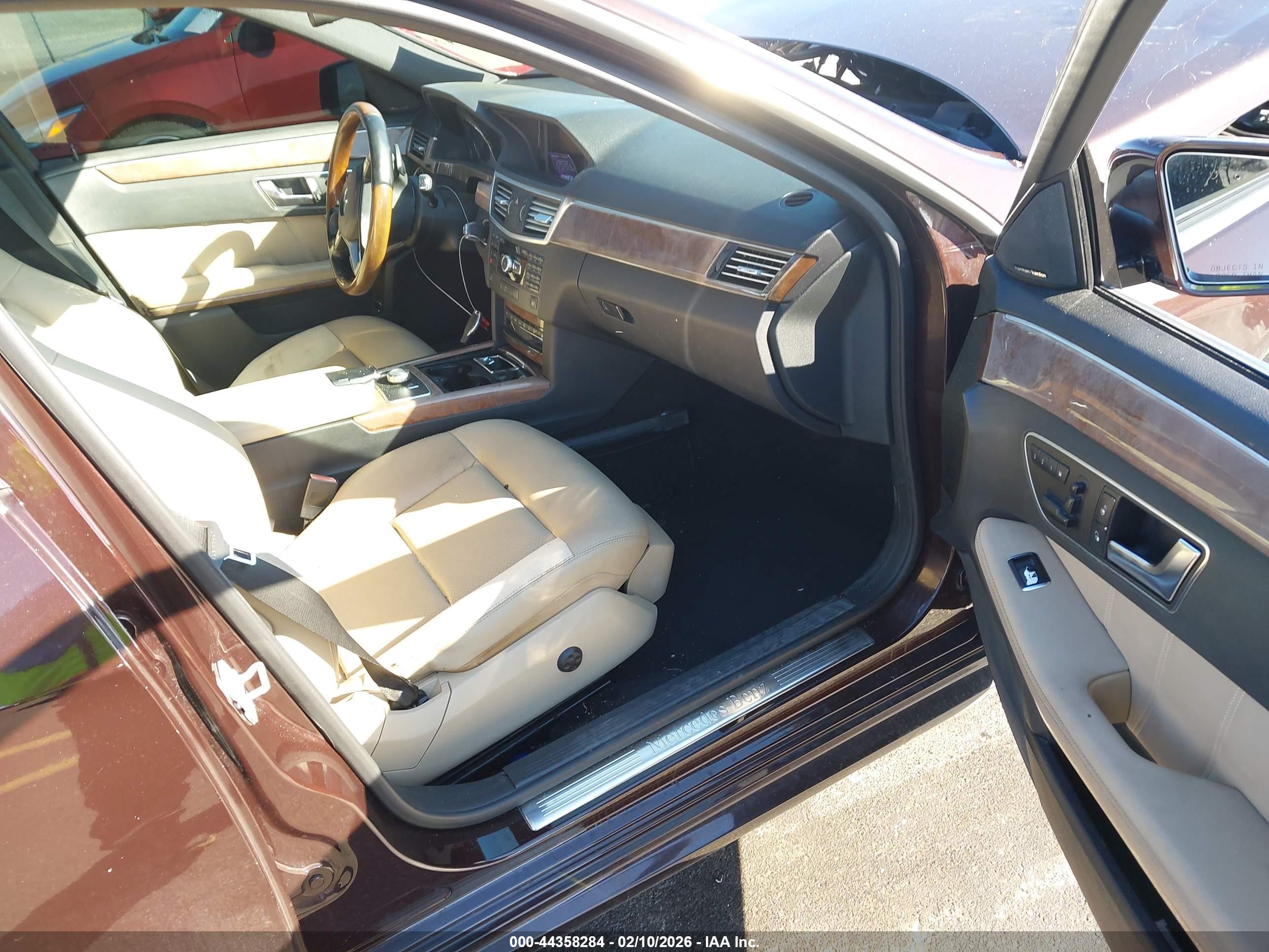 MERCEDES-BENZ E image 5