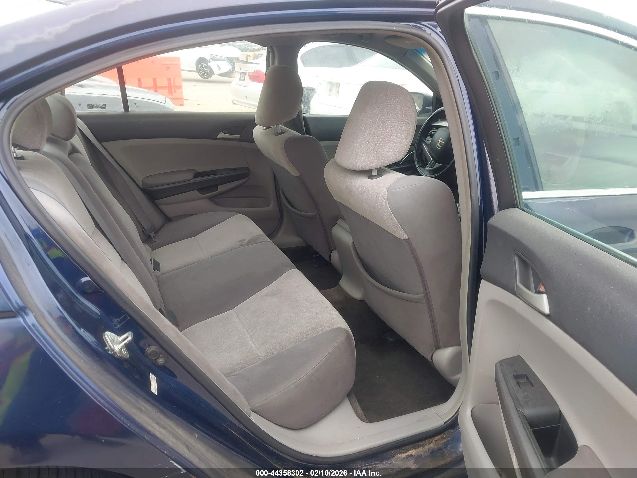 HONDA ACCORD image 8