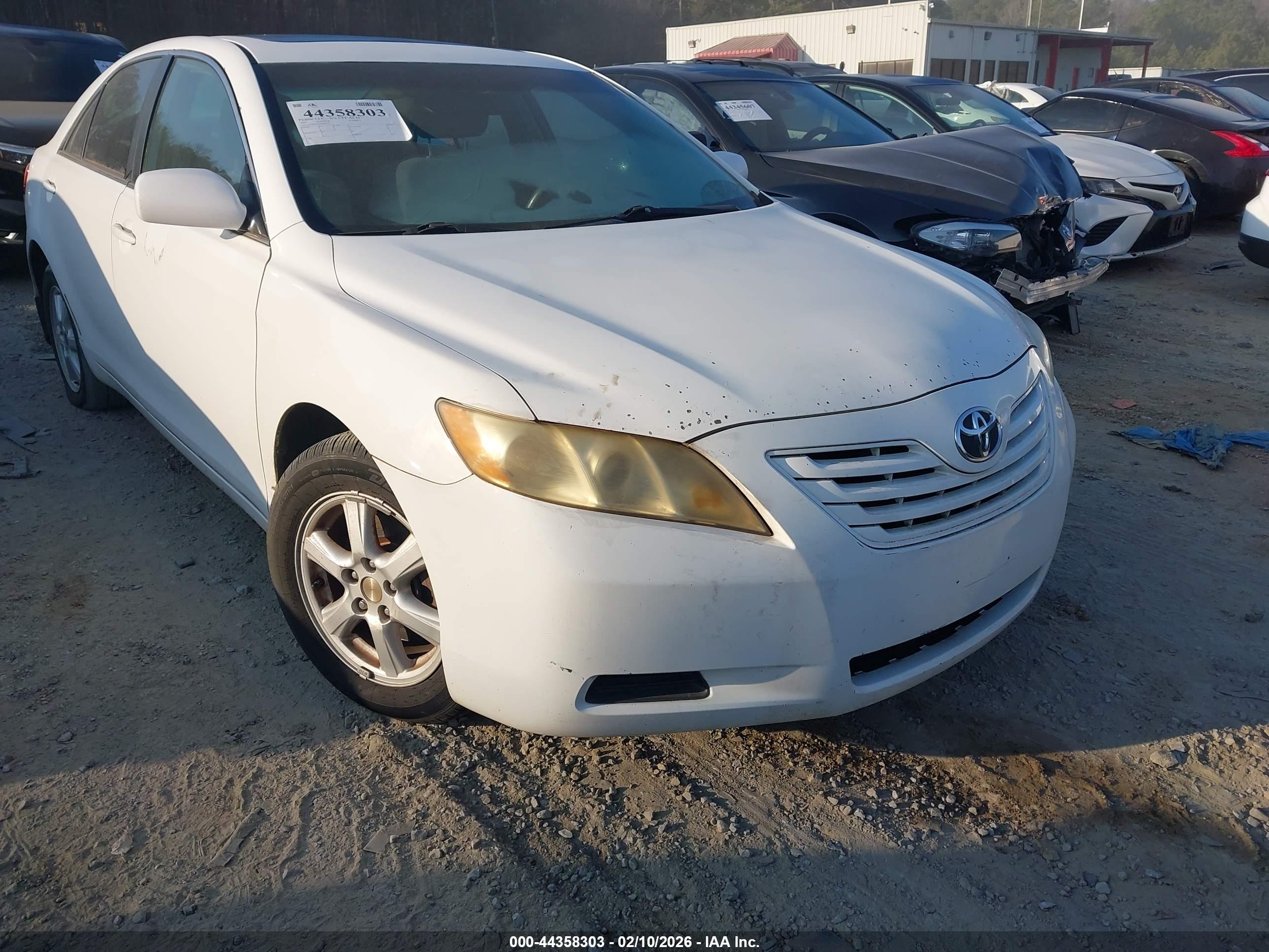TOYOTA CAMRY image 6