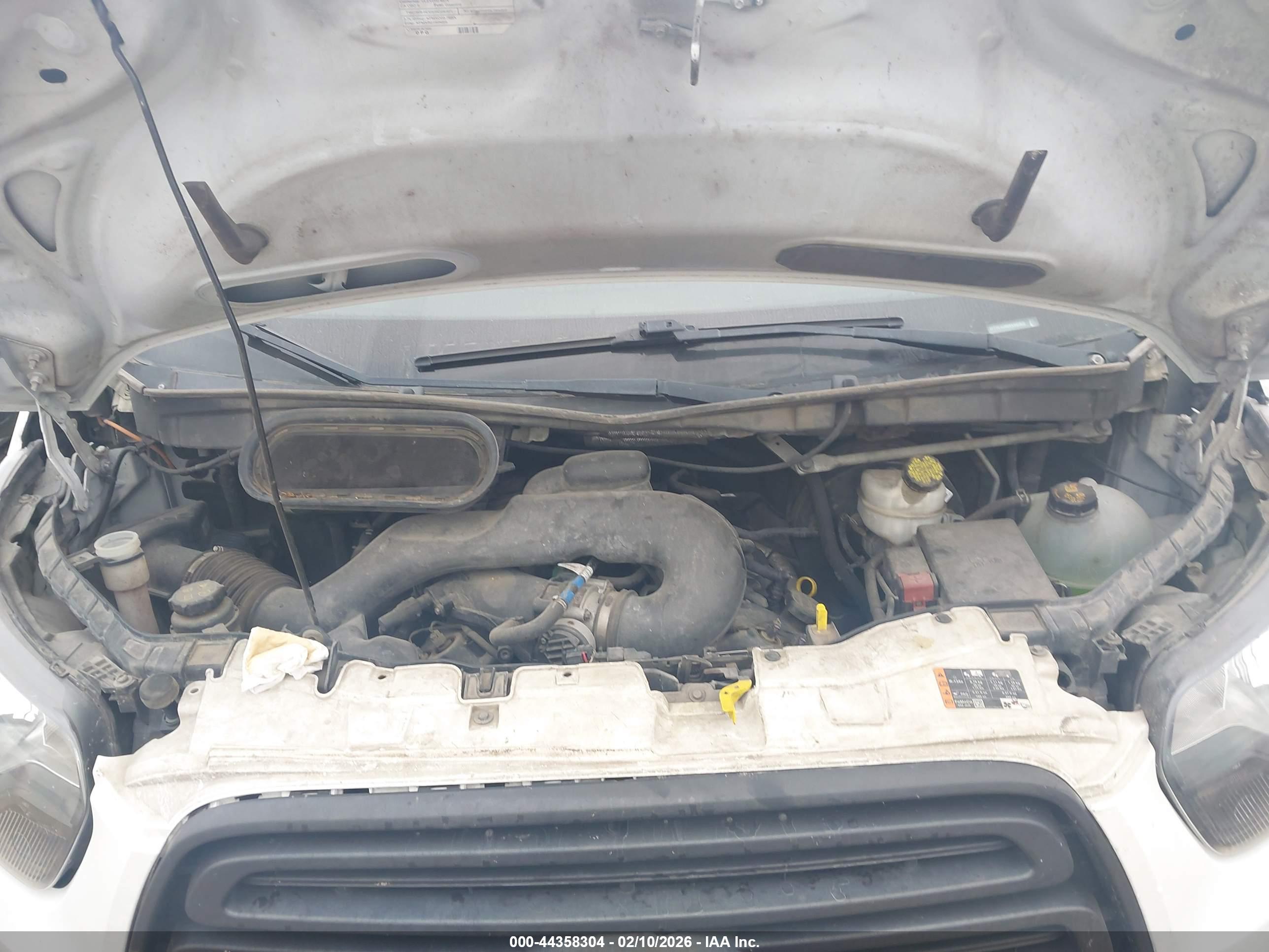 FORD TRANSIT-150 image 10