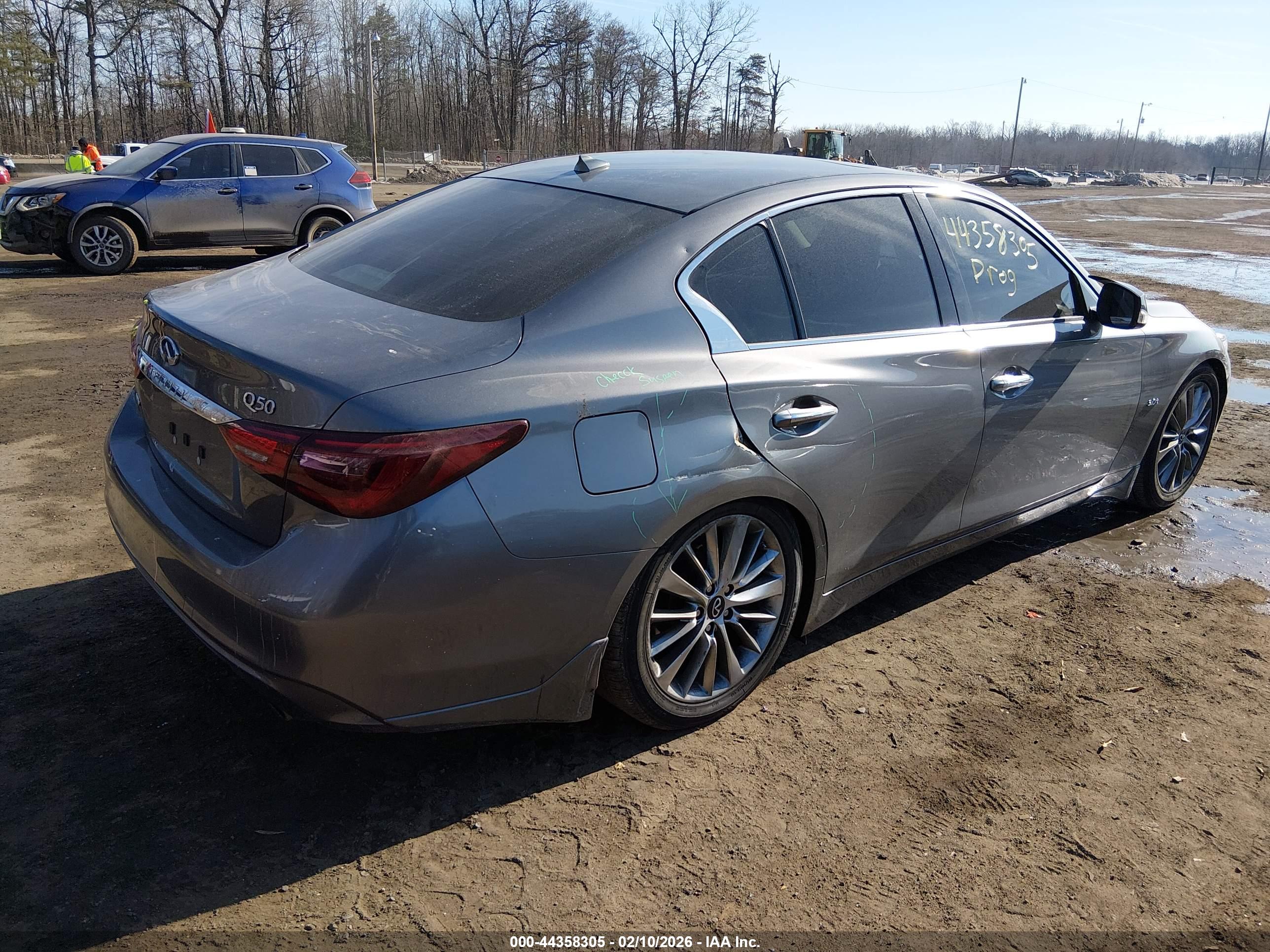 INFINITI Q50 image 4