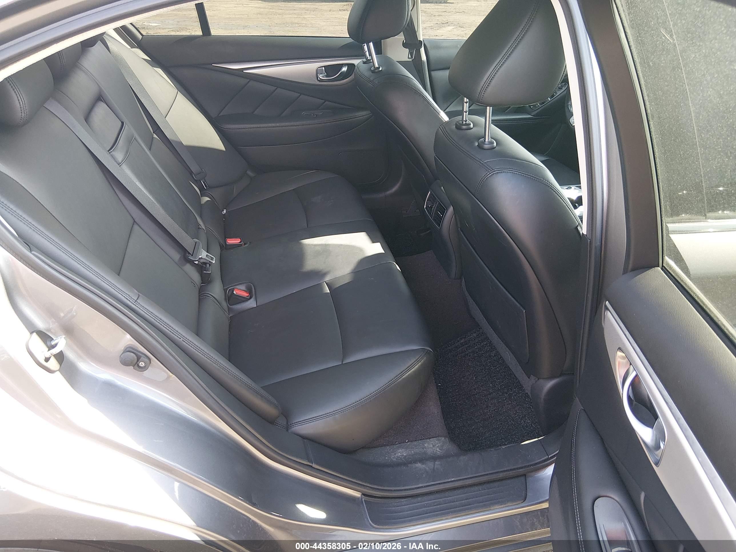 INFINITI Q50 image 8
