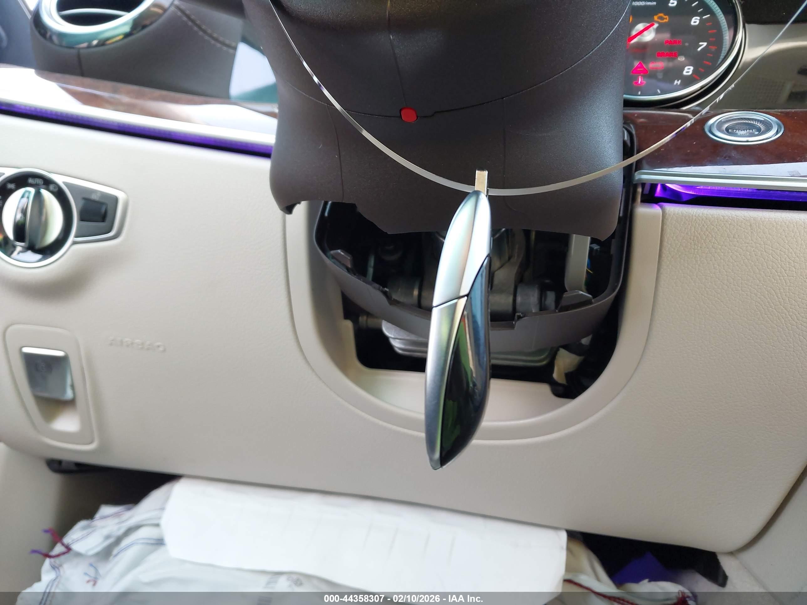 MERCEDES-BENZ E image 11