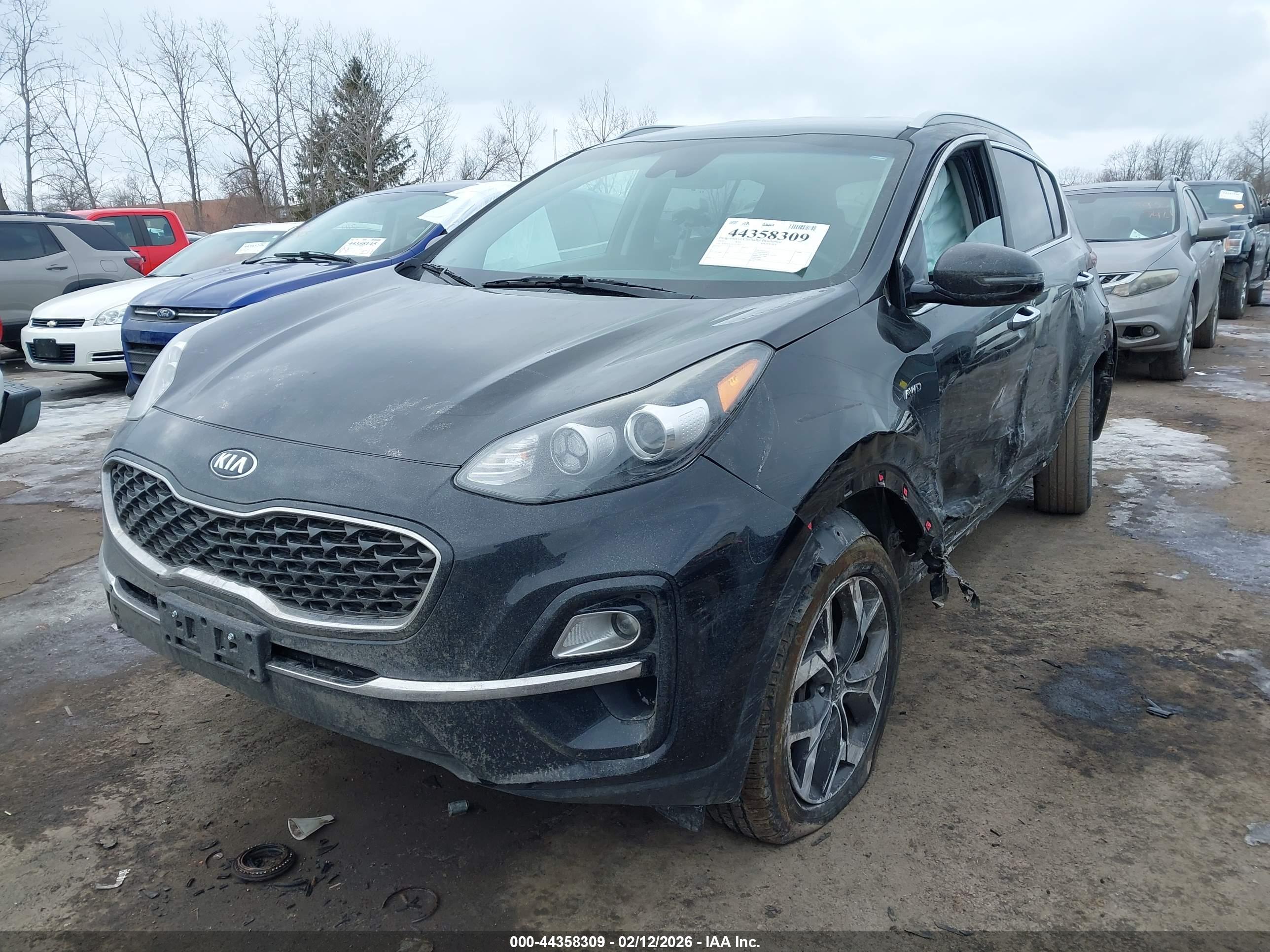 KIA SPORTAGE image 2