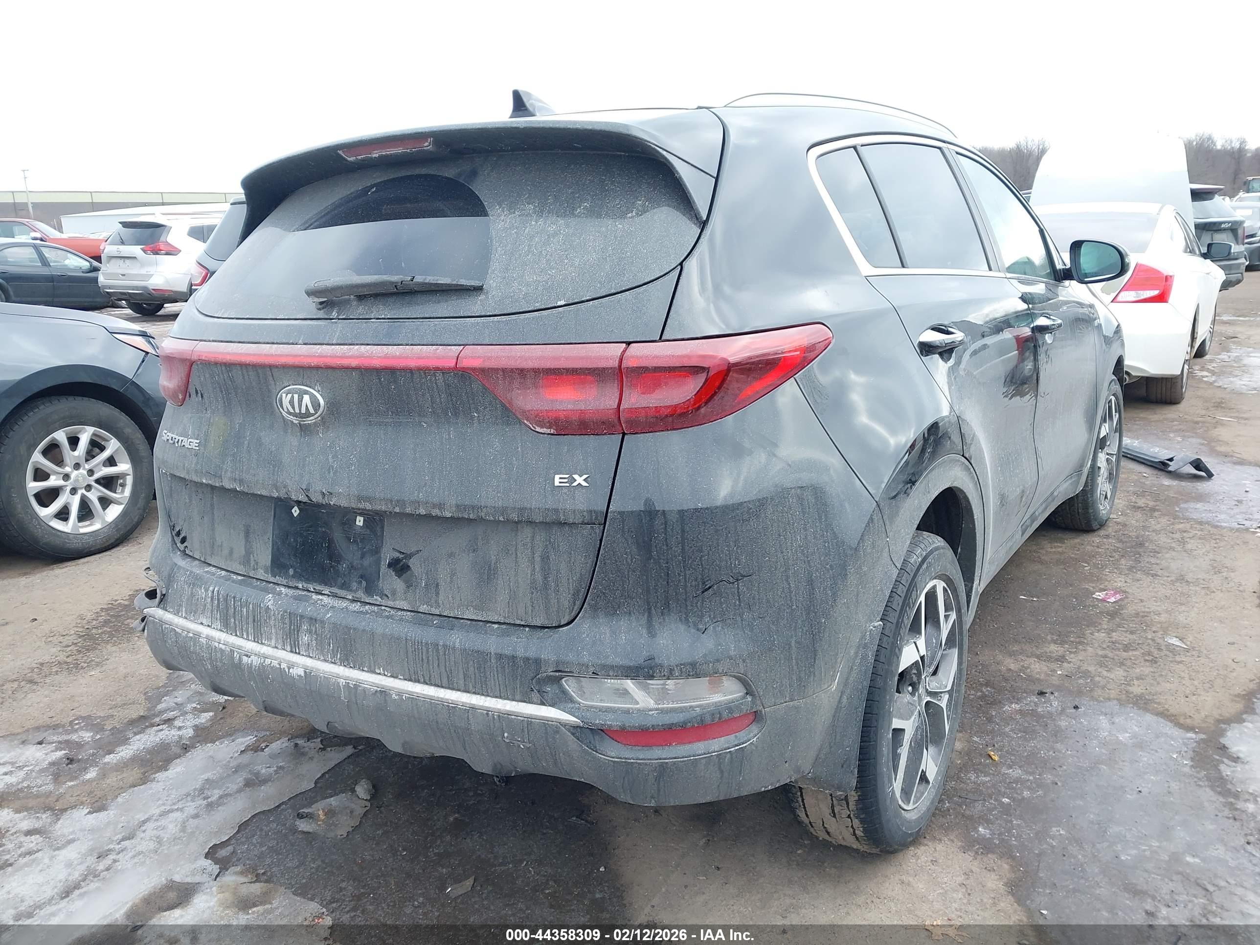 KIA SPORTAGE image 4