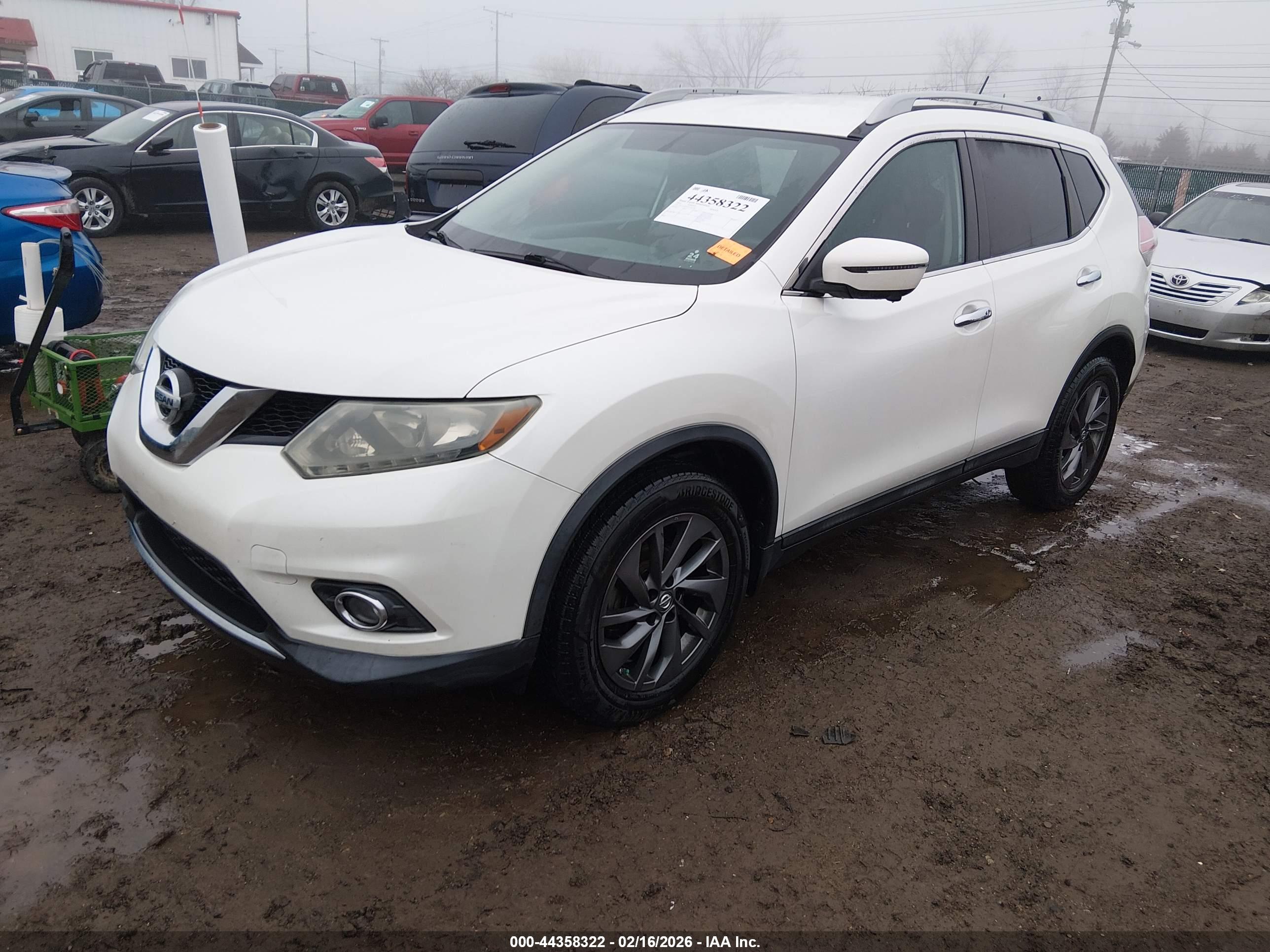 NISSAN ROGUE image 2