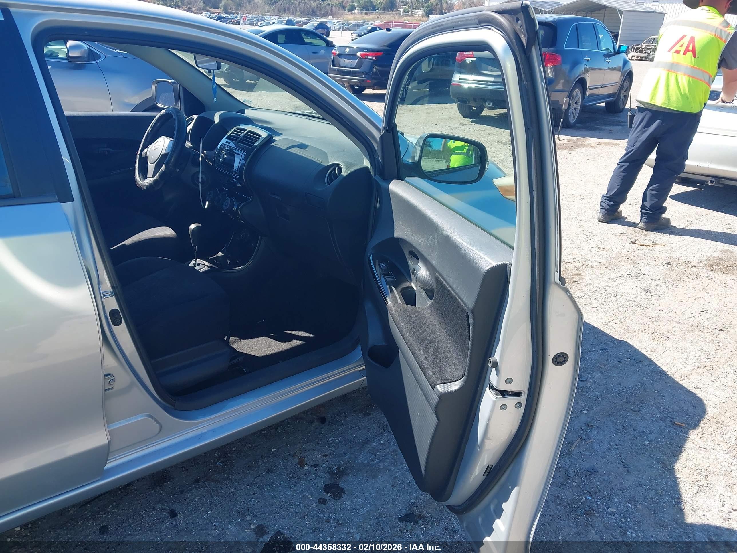 SCION XD image 5