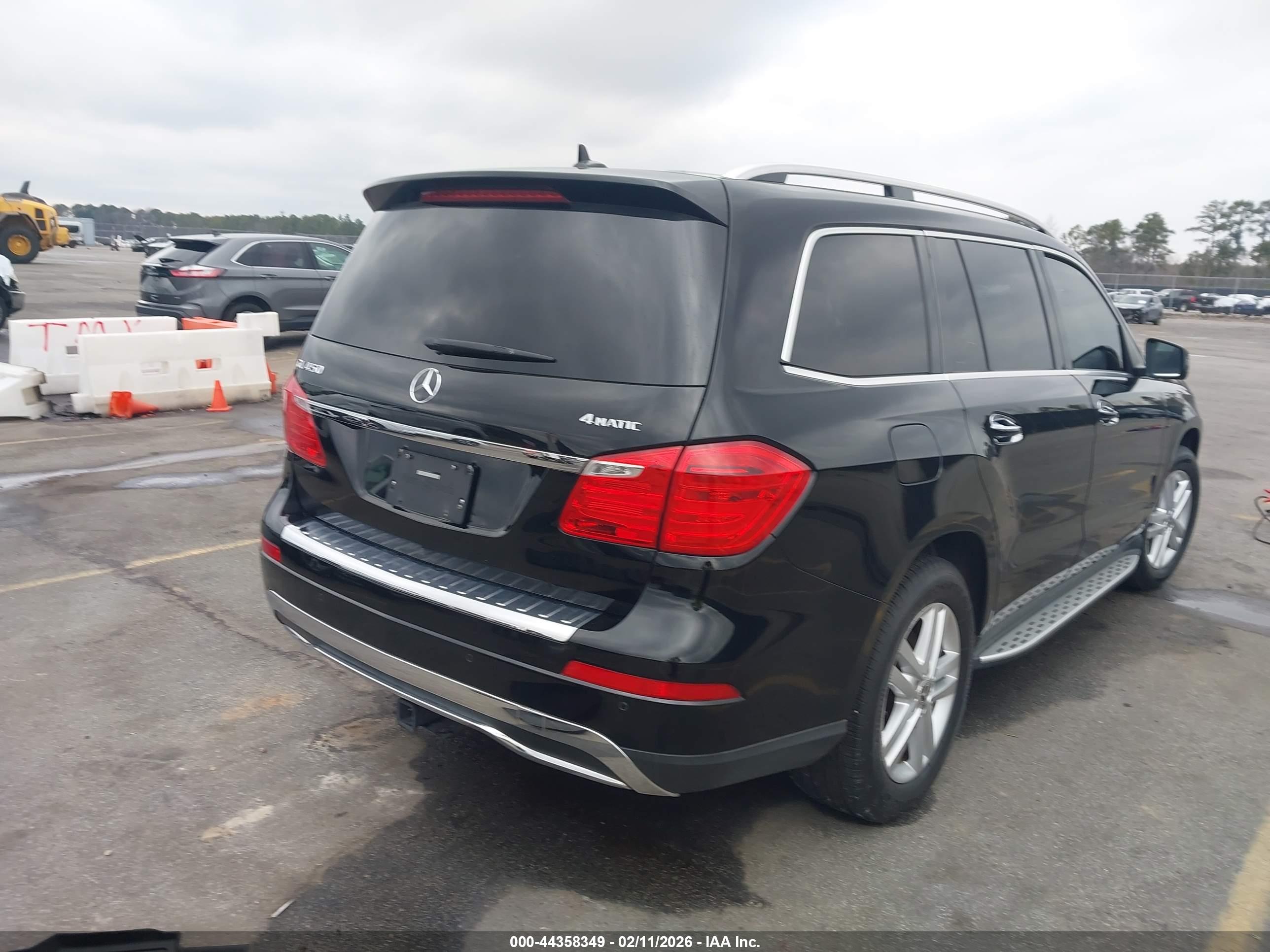 MERCEDES-BENZ GL image 4