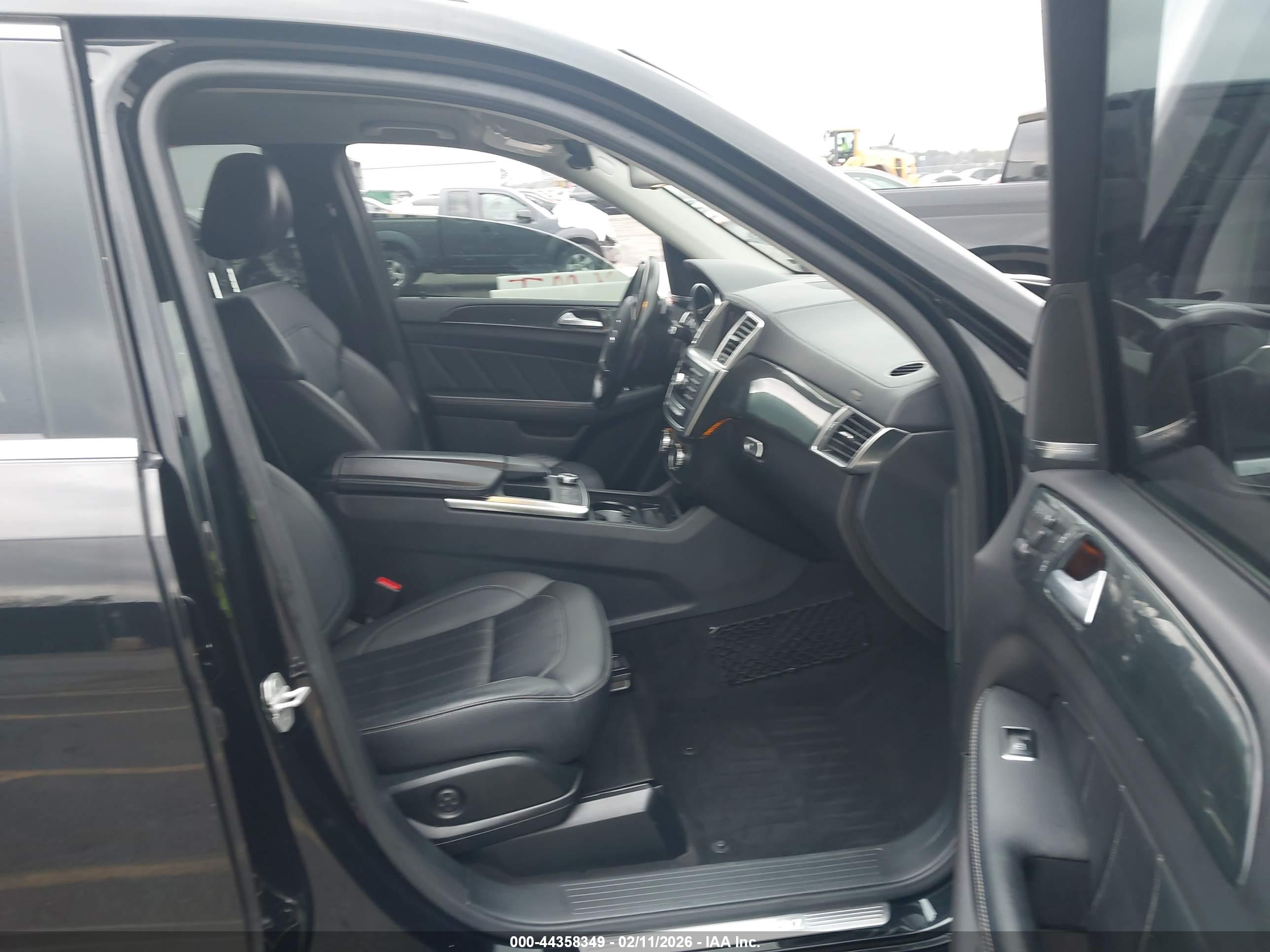 MERCEDES-BENZ GL image 5