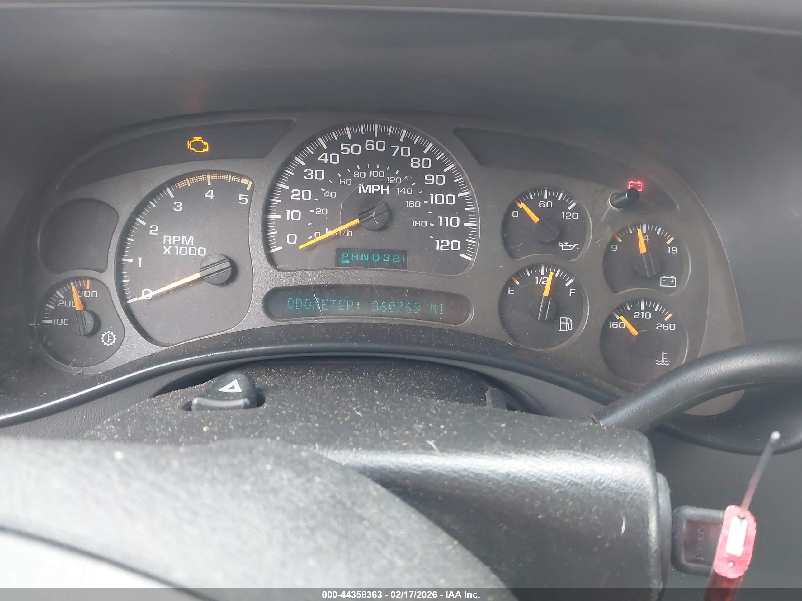 CHEVROLET SILVERADO image 7