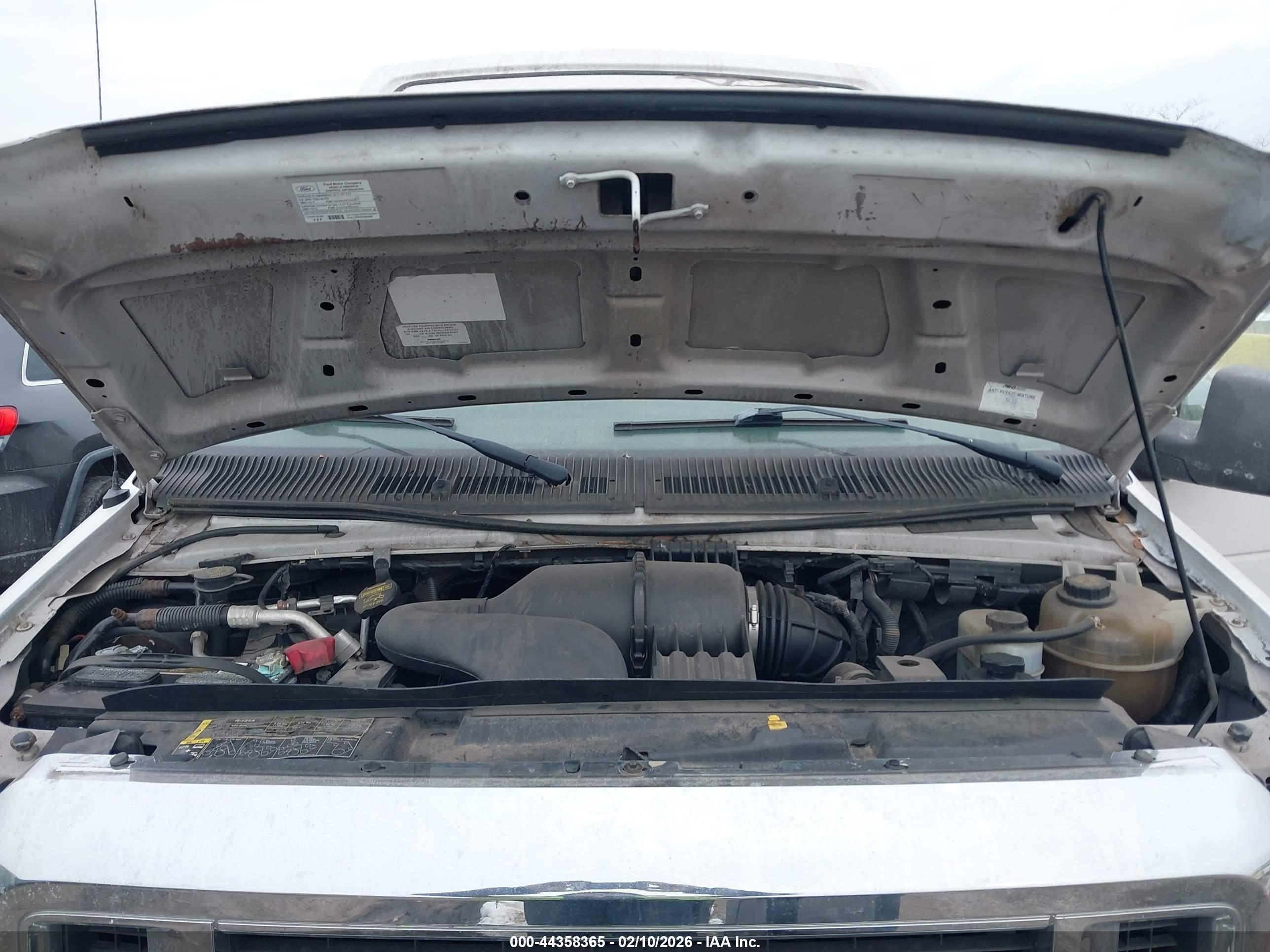 FORD E-250 image 10