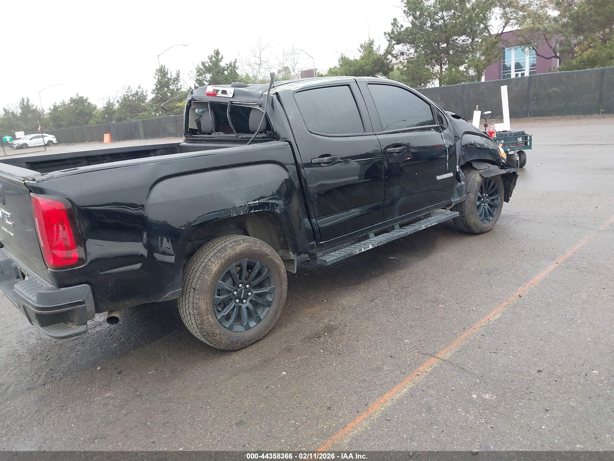 GMC CANYON image 4