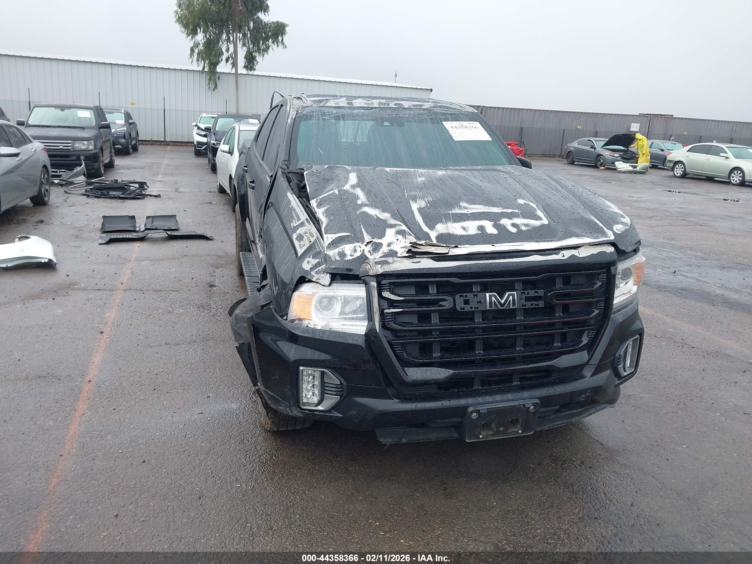 GMC CANYON image 6