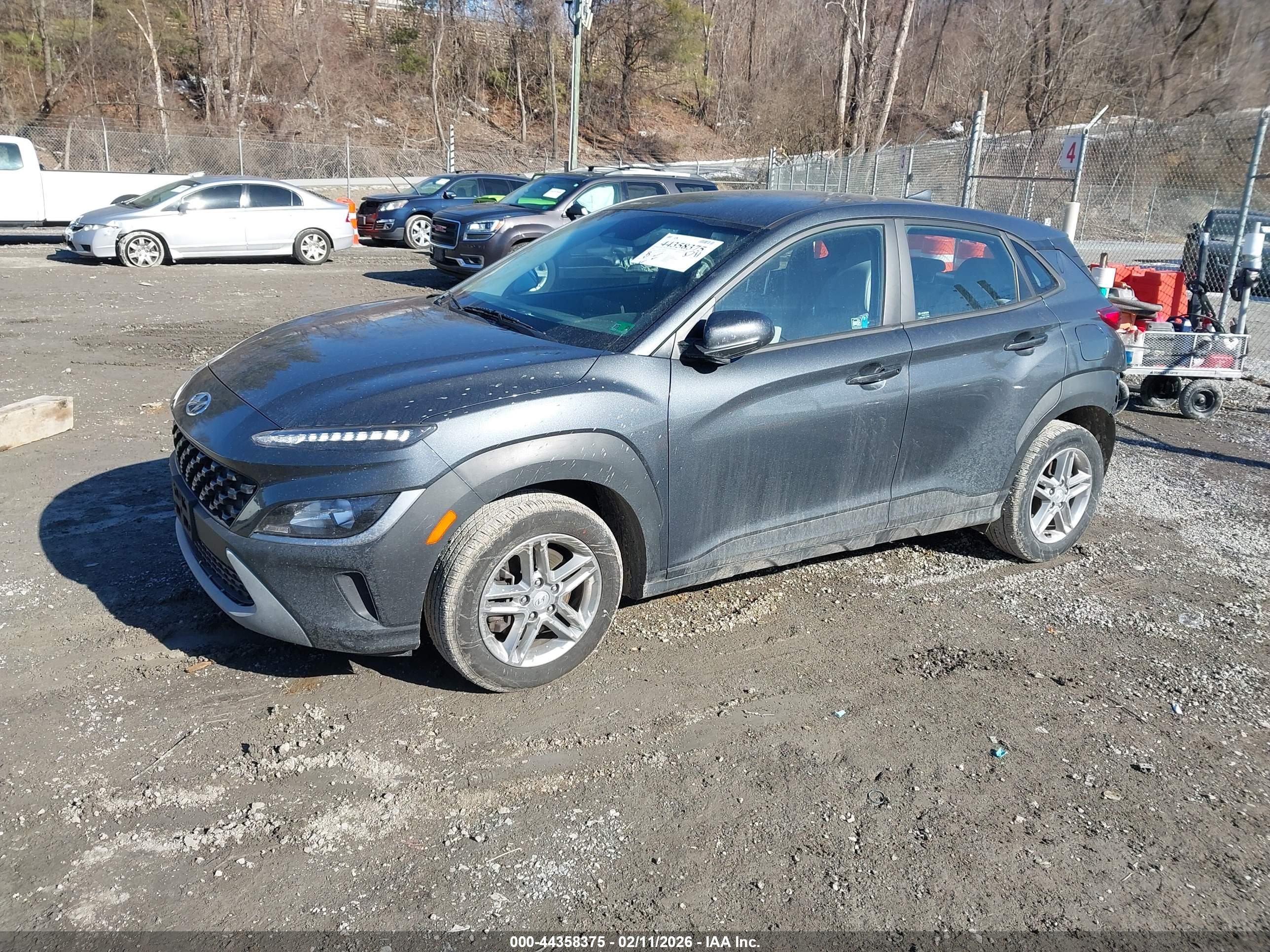 HYUNDAI KONA image 2