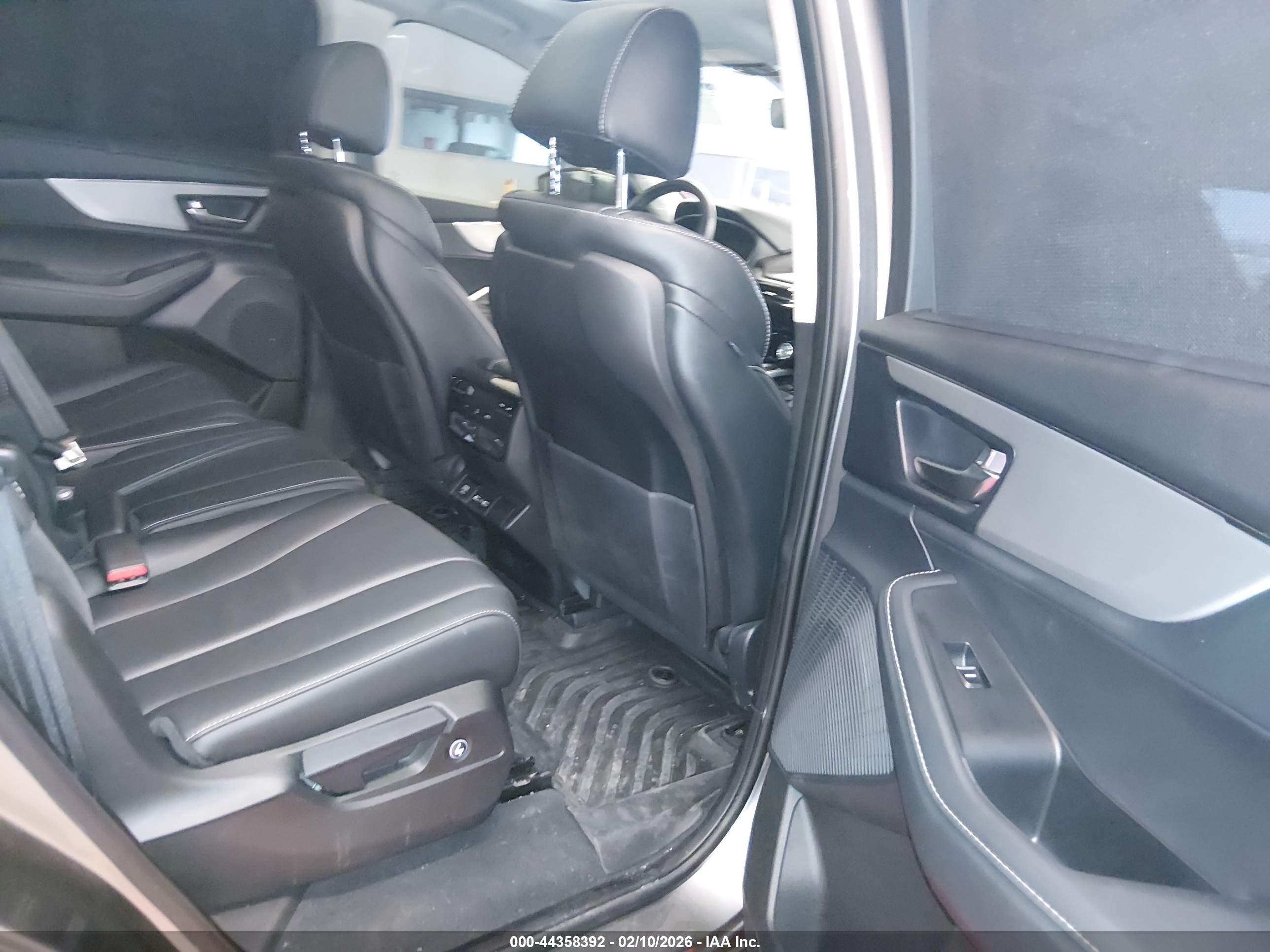 ACURA MDX image 8