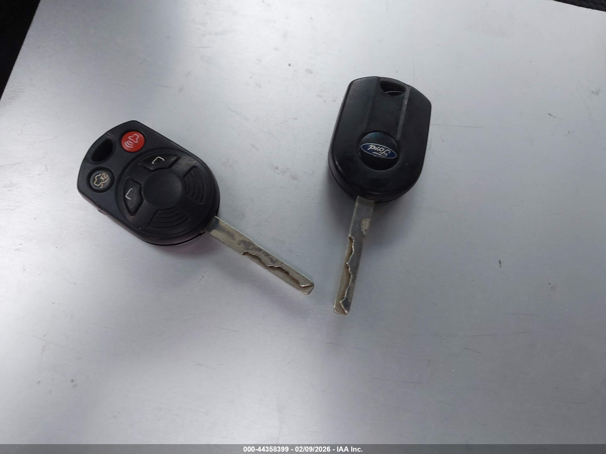 FORD FOCUS image 11