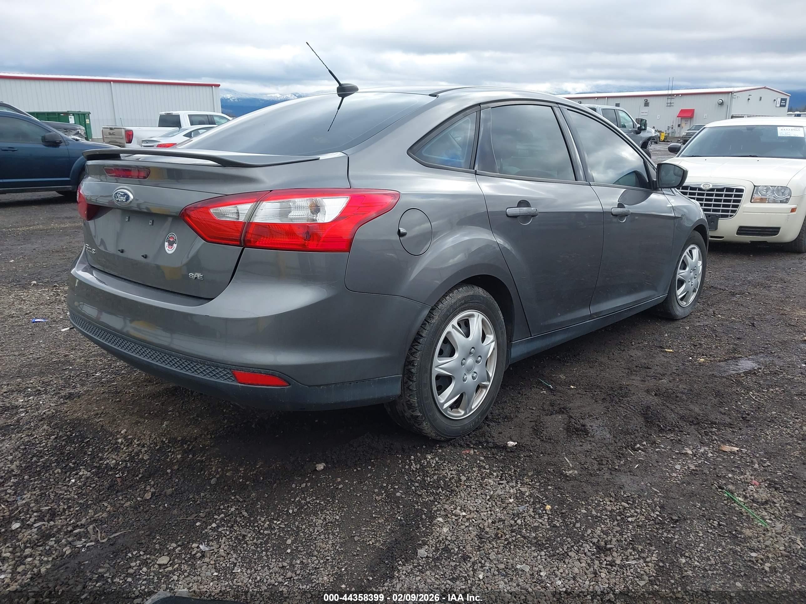 FORD FOCUS image 4