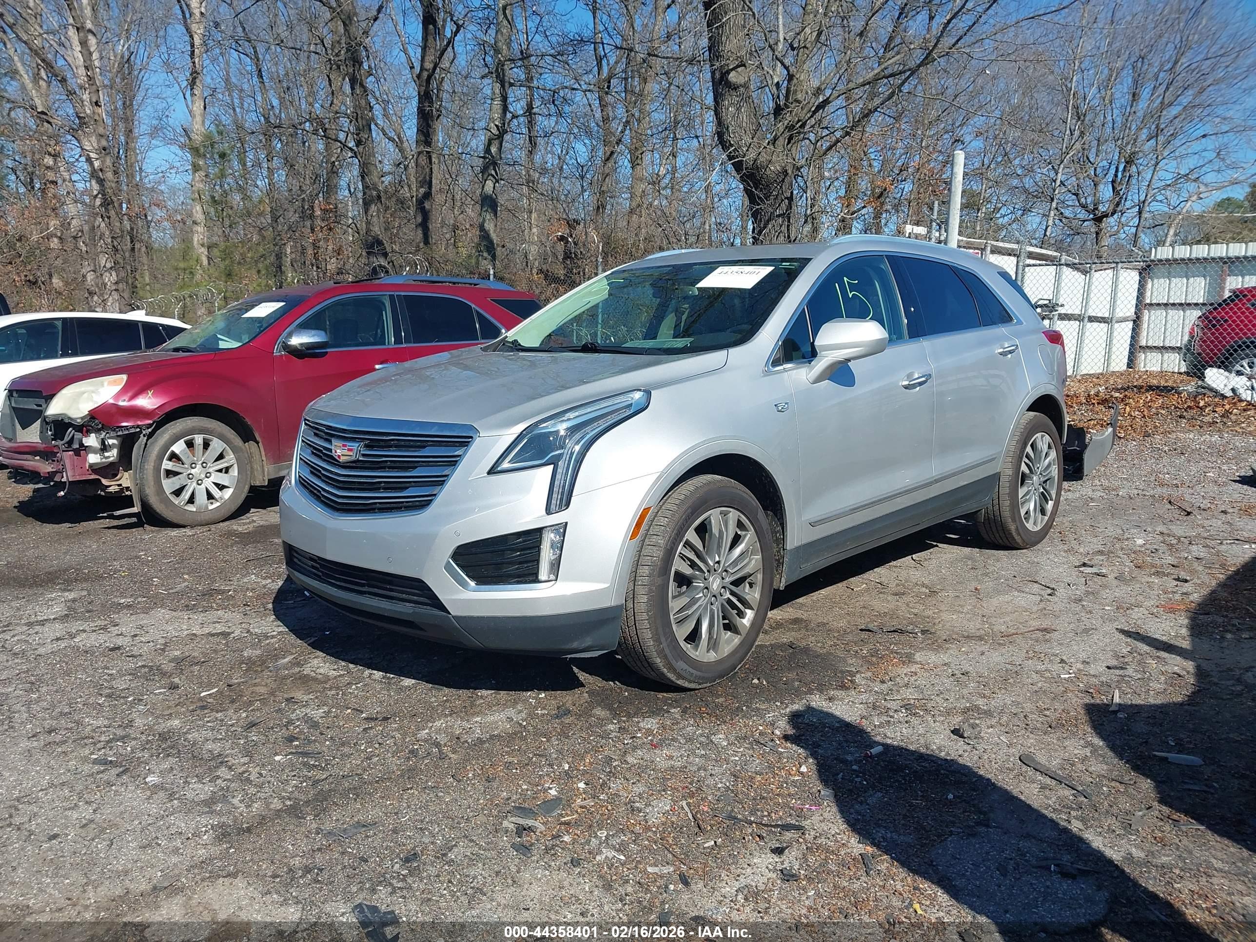 CADILLAC XT5 image 2