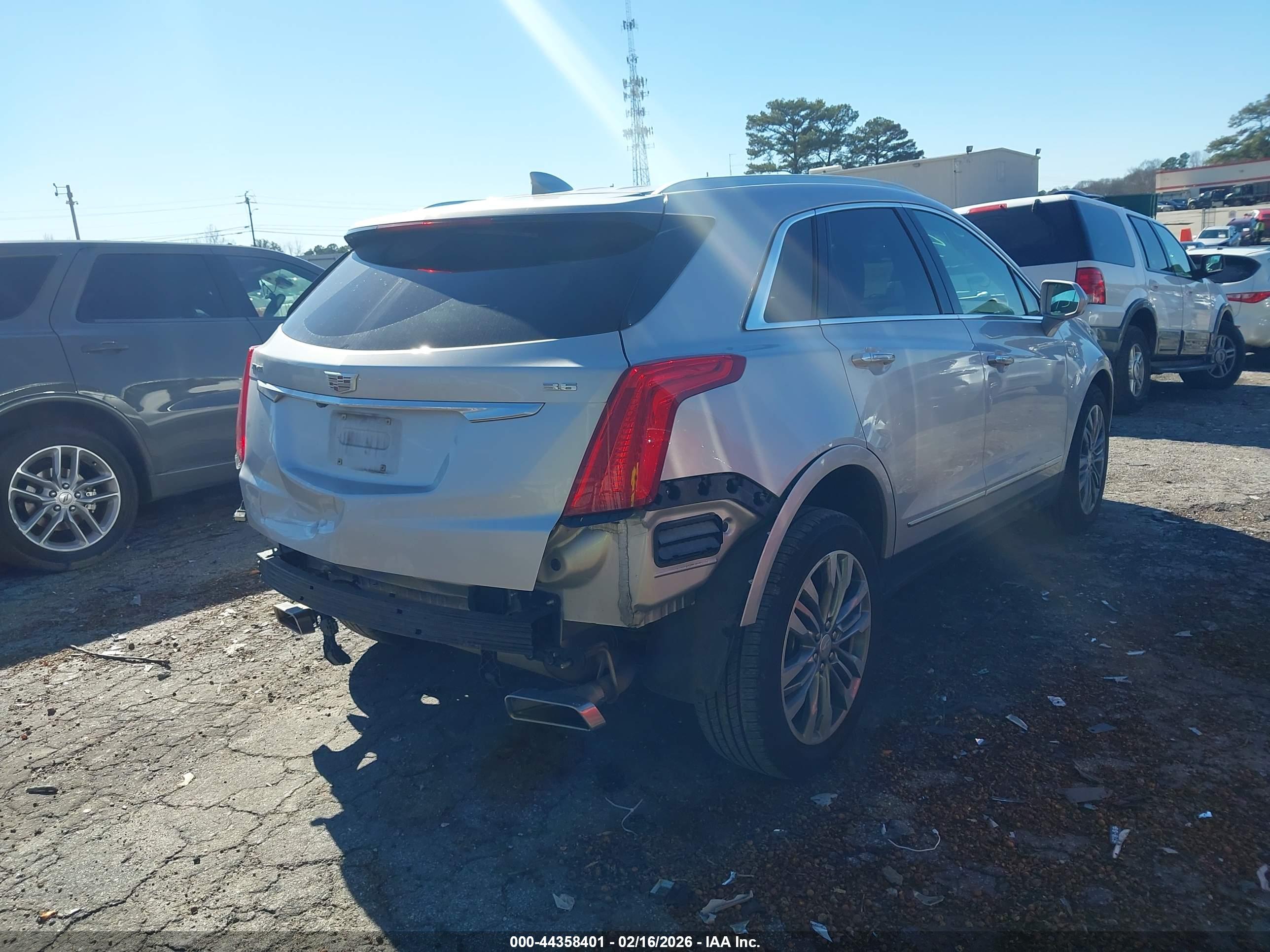 CADILLAC XT5 image 4