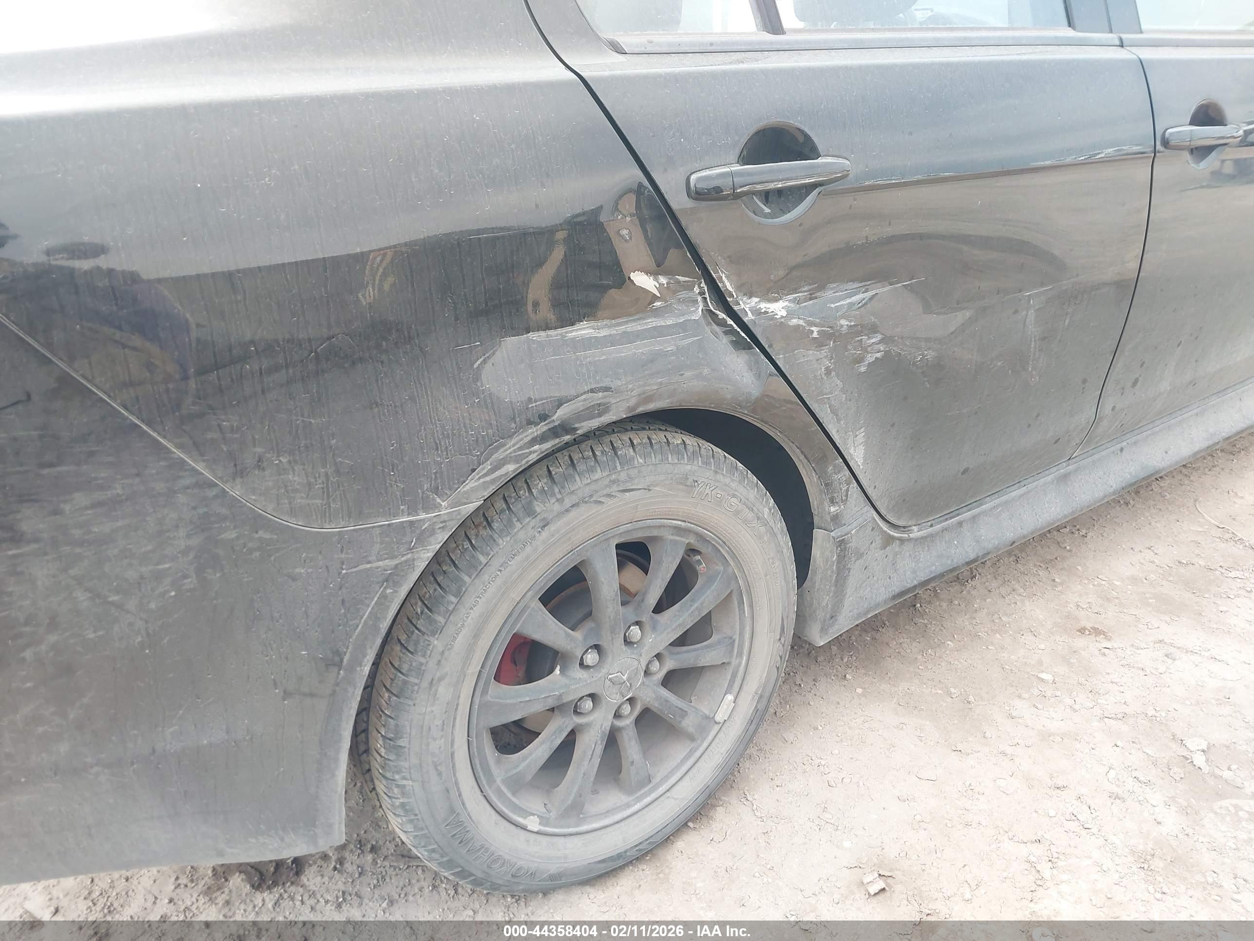 MITSUBISHI LANCER image 6