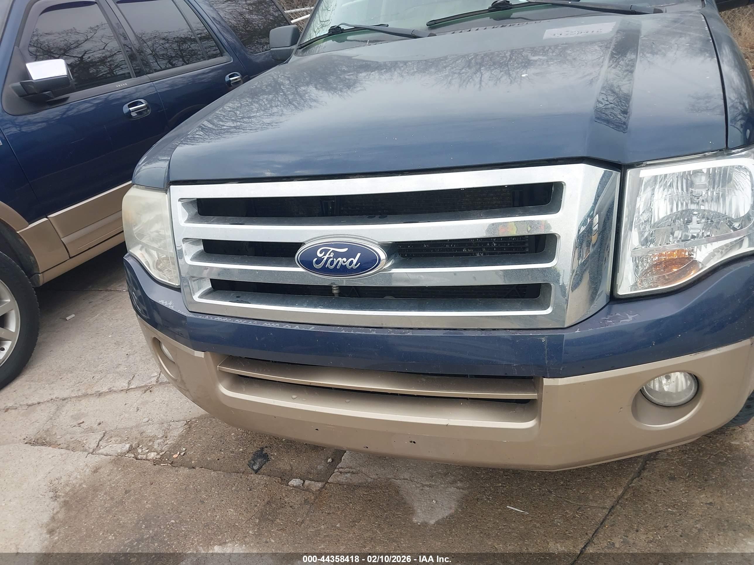 FORD EXPEDITION image 6