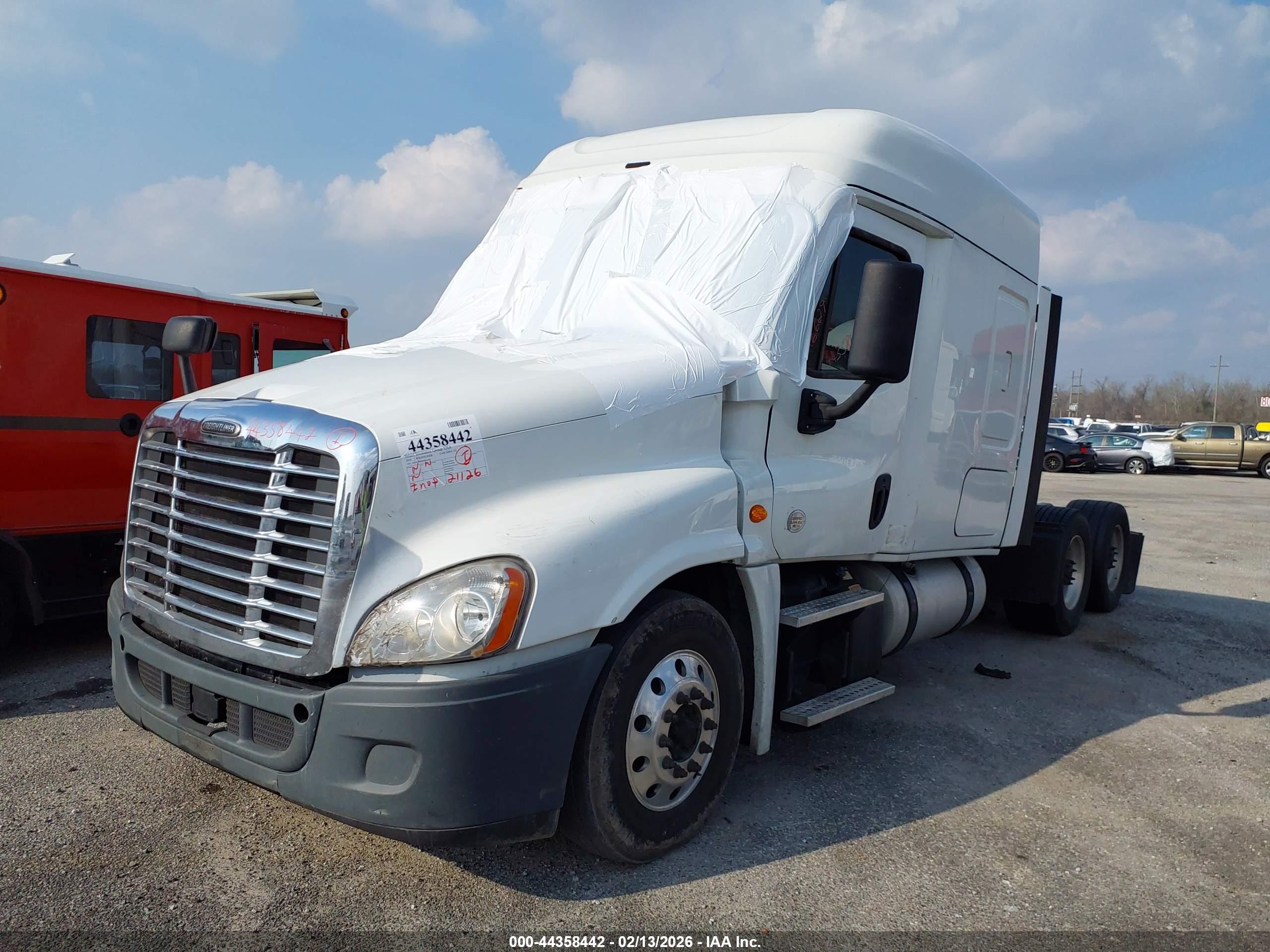 FREIGHTLINER CASCADIA image 2