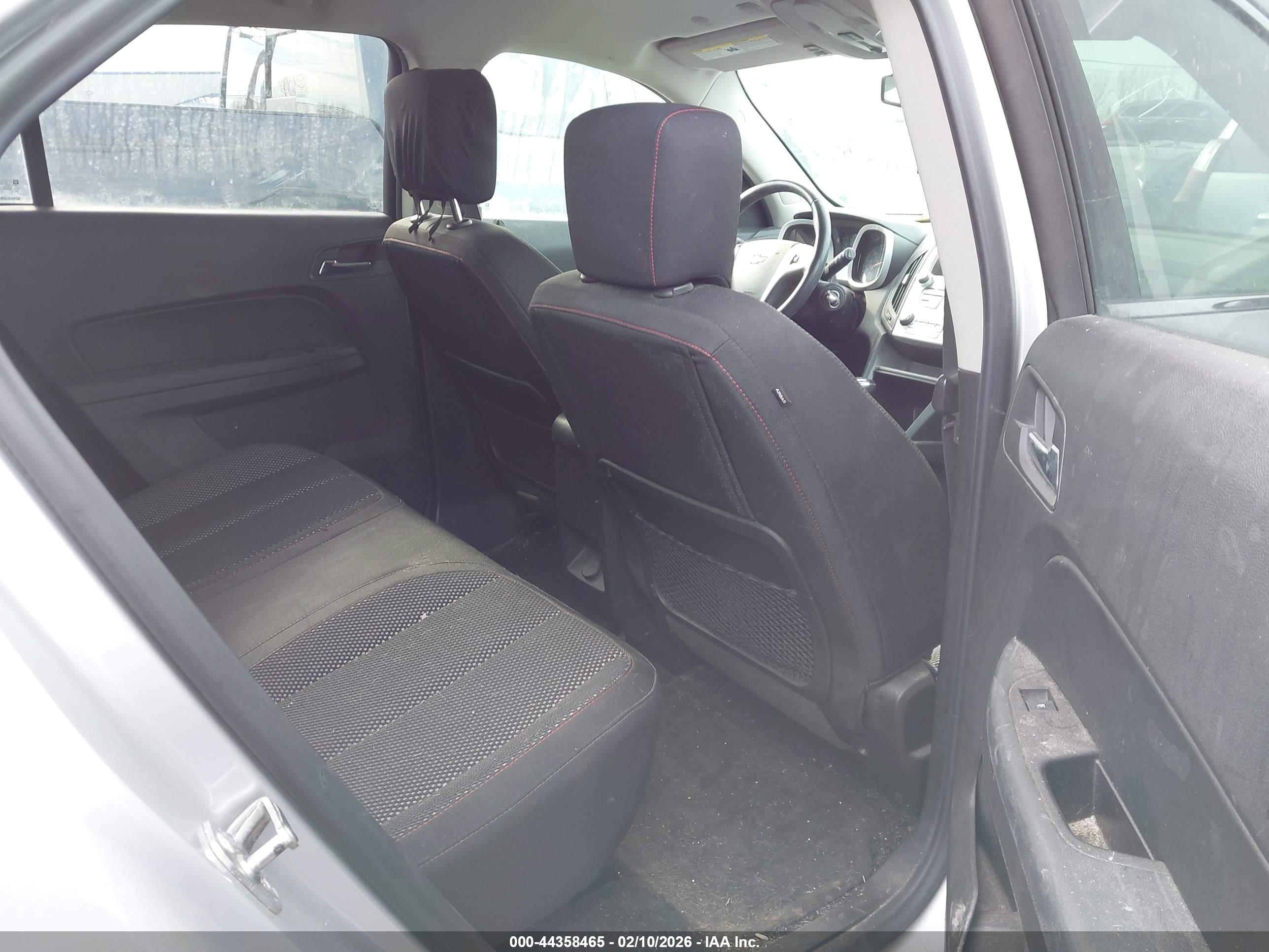 CHEVROLET EQUINOX image 8