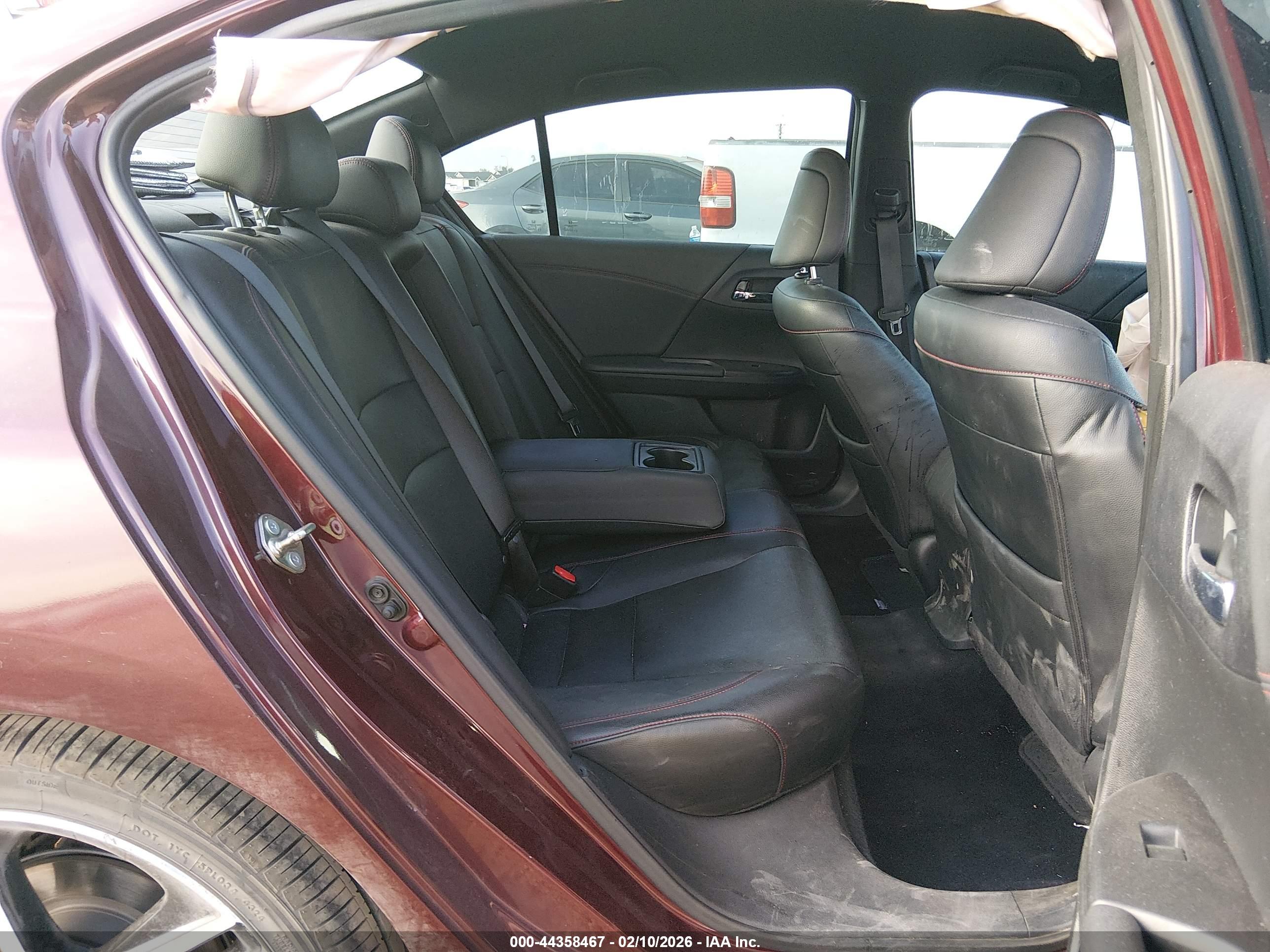HONDA ACCORD image 8
