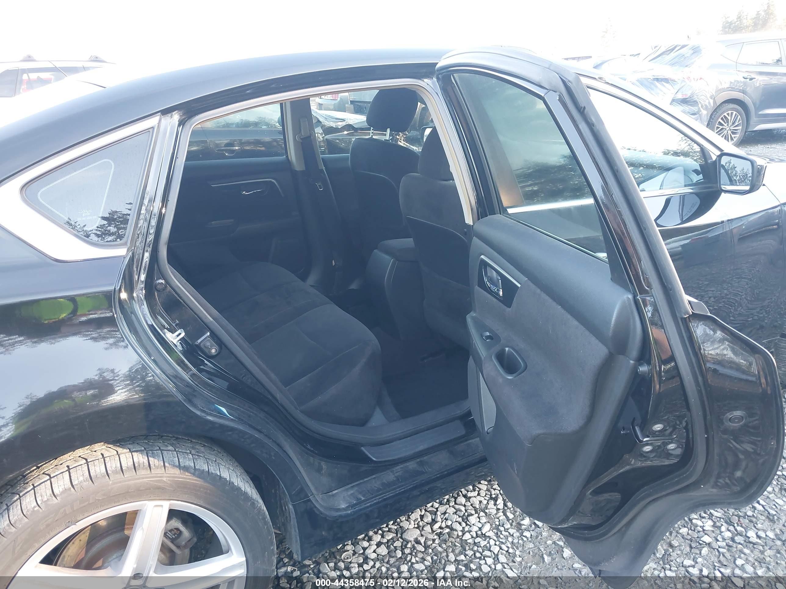 NISSAN ALTIMA image 8