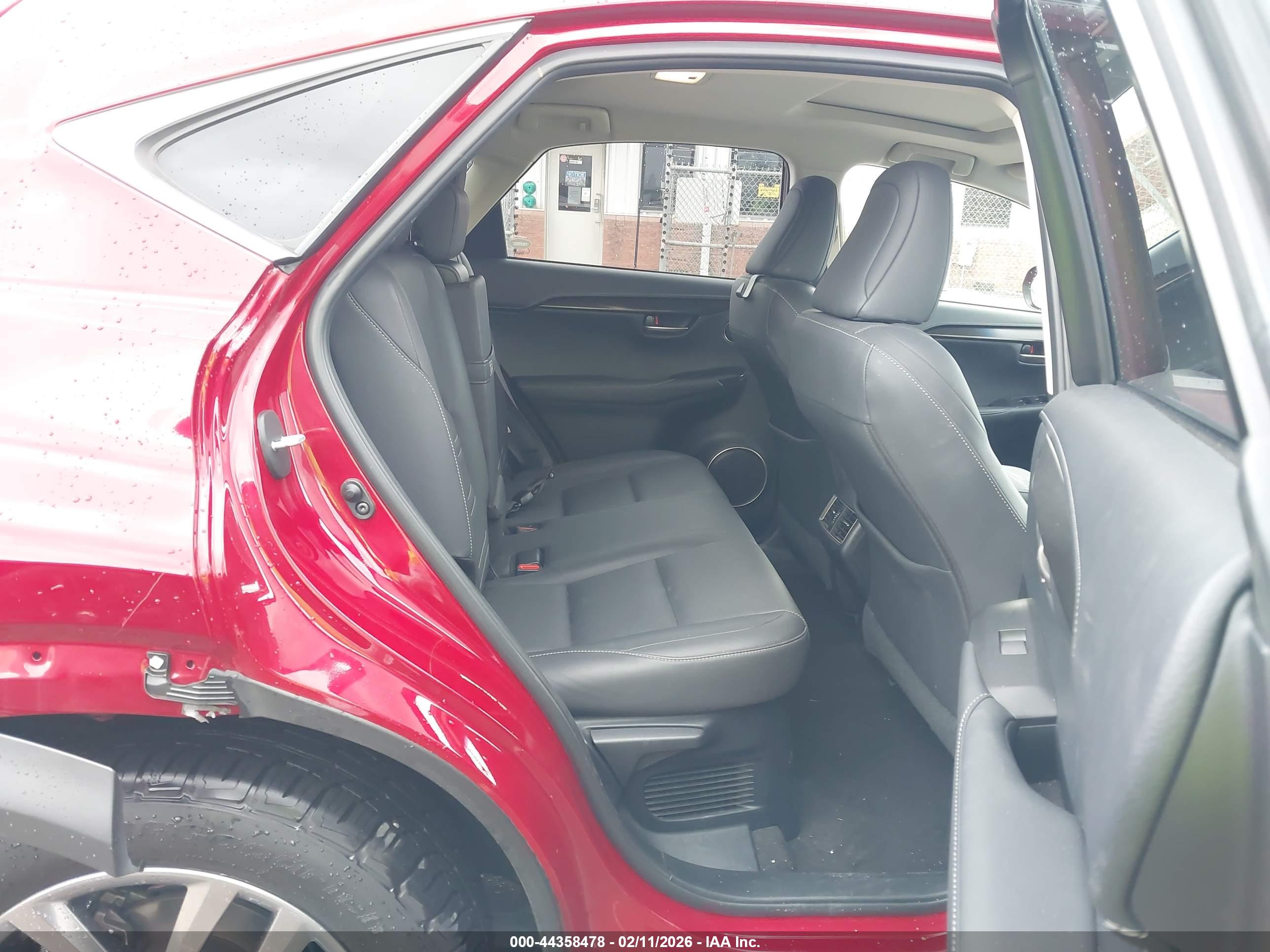 LEXUS NX image 8