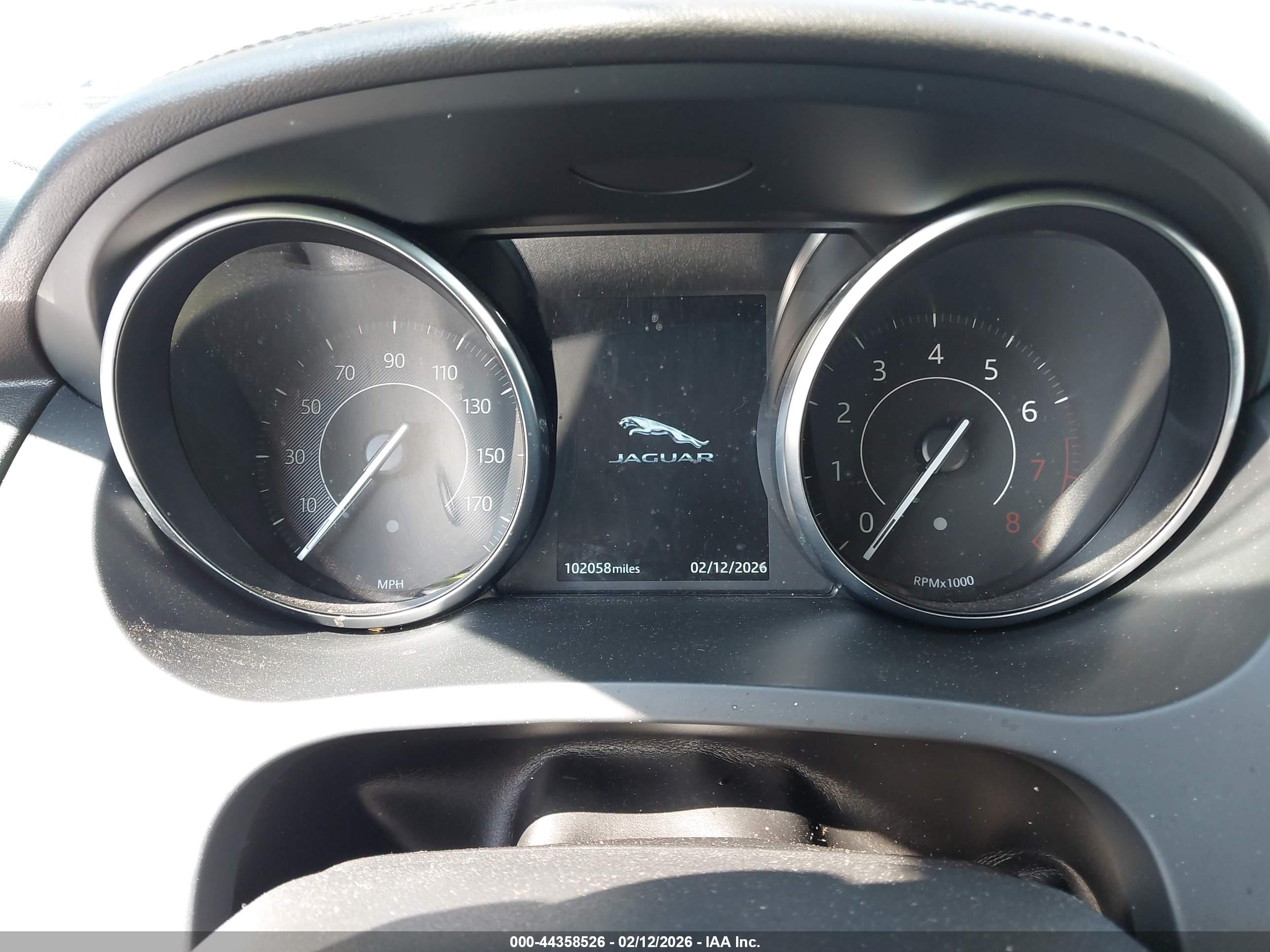 JAGUAR E-PACE image 7
