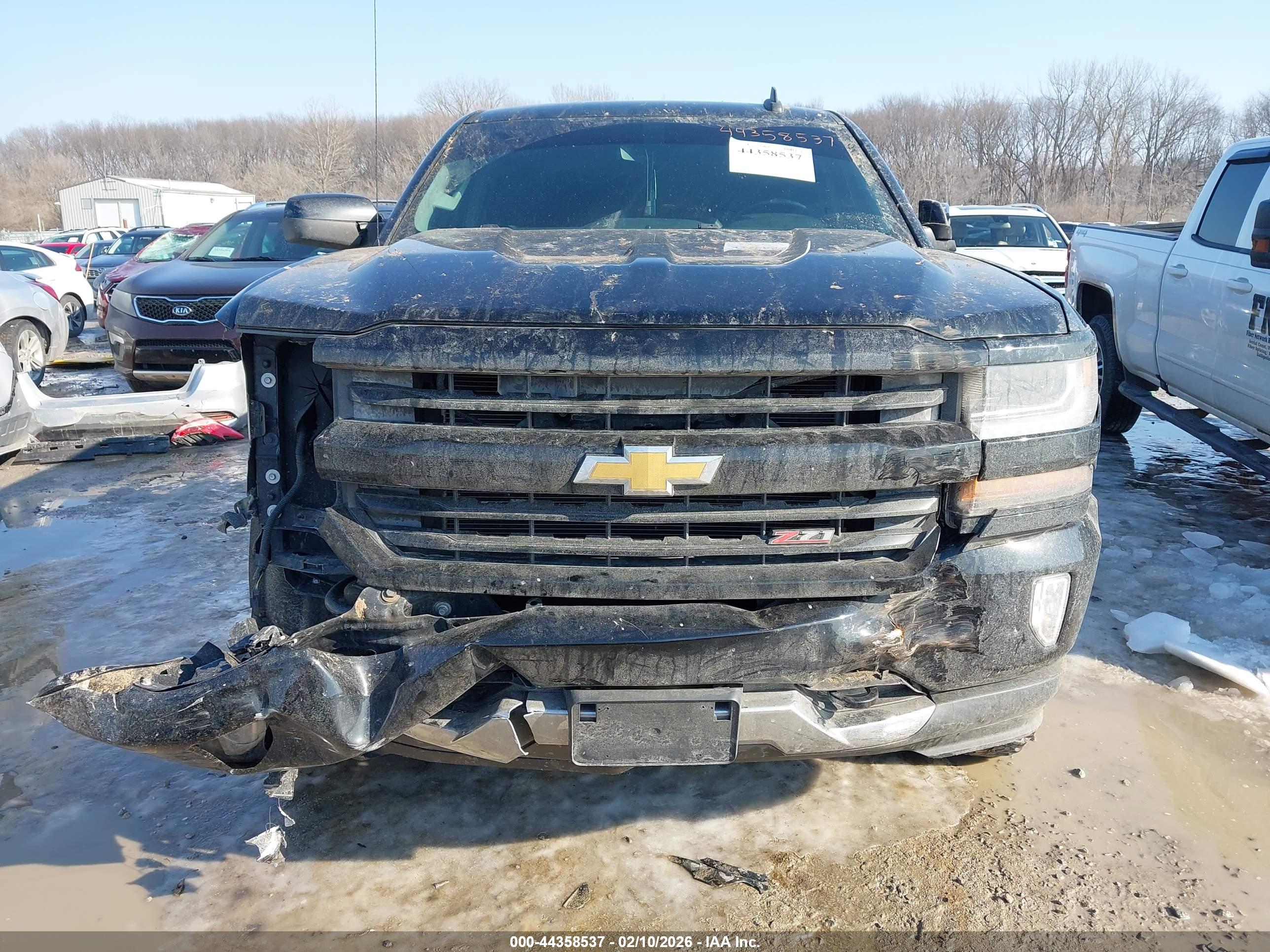CHEVROLET SILVERADO image 6