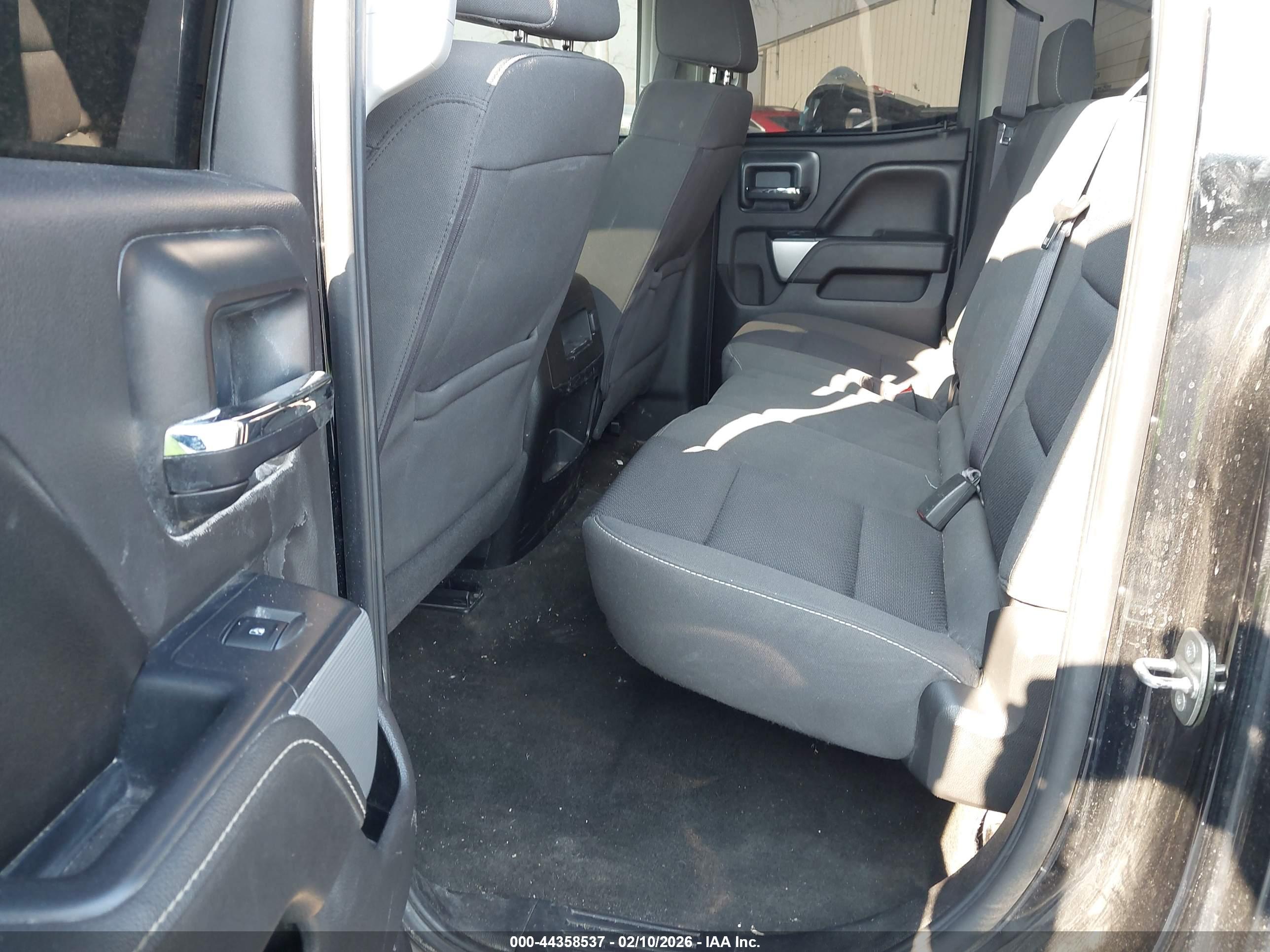 CHEVROLET SILVERADO image 8