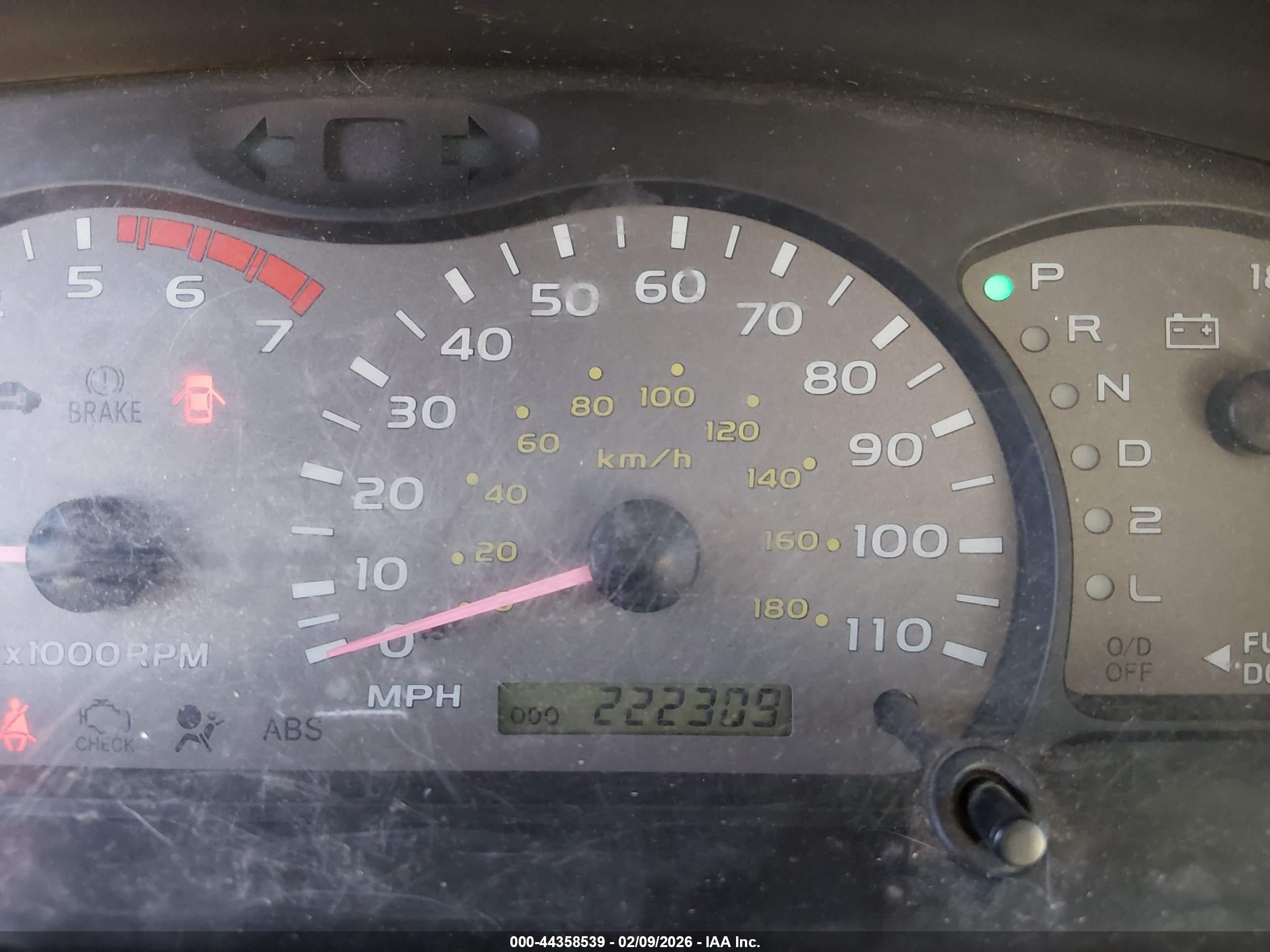 TOYOTA SEQUOIA image 7